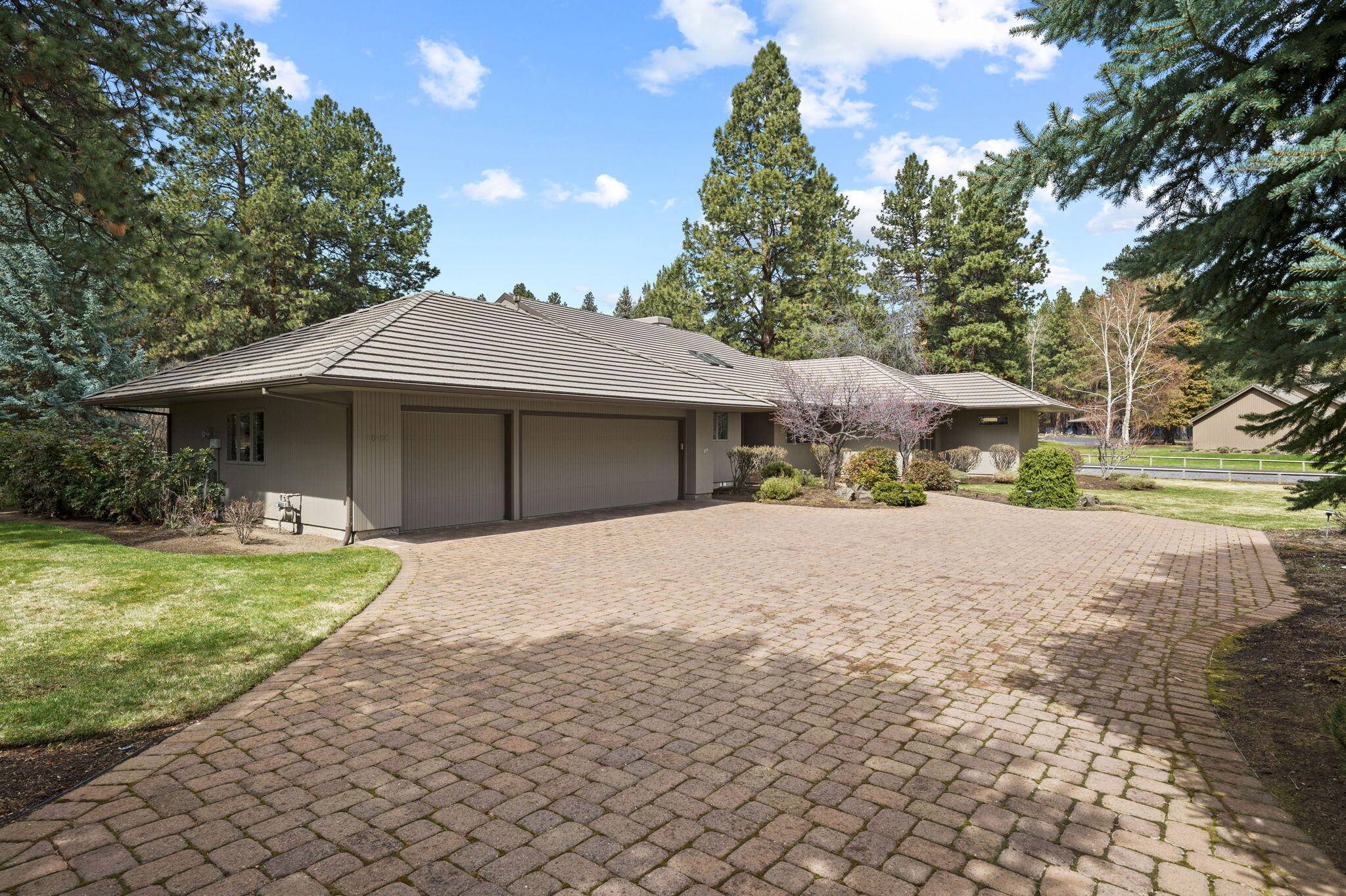 Bend, OR 97702,20400 Keystone CT