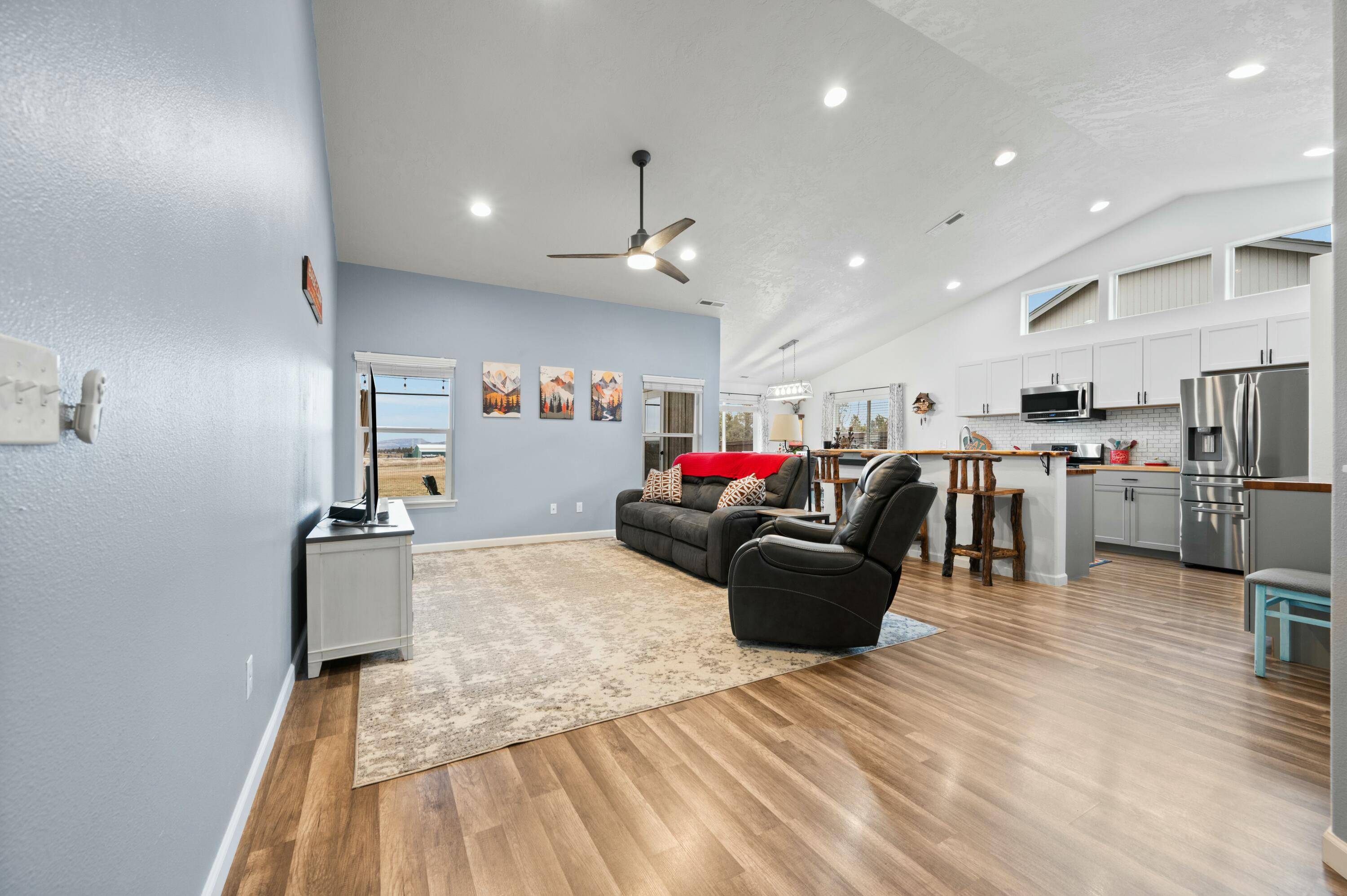Redmond, OR 97756,2715 6th DR