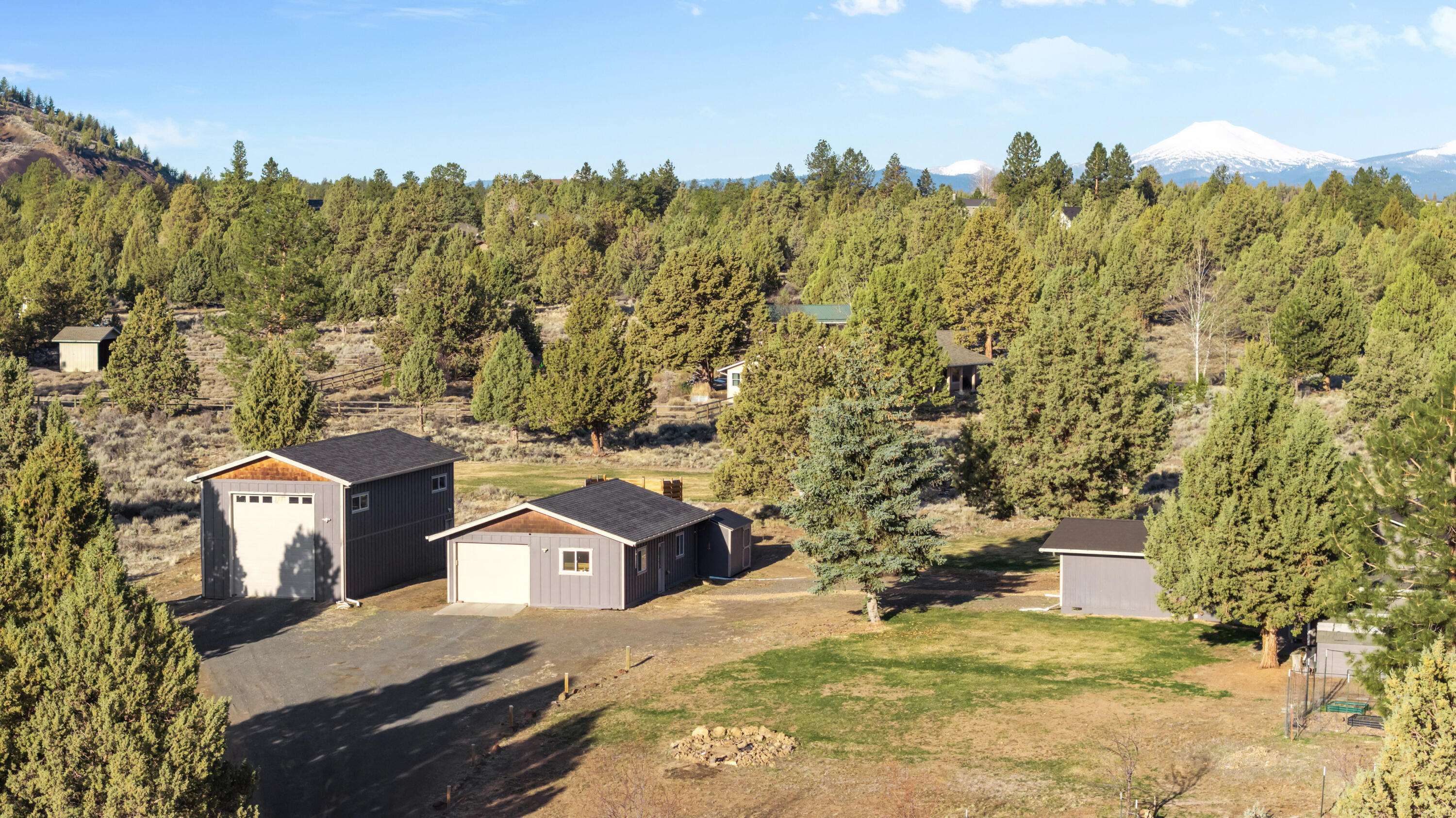 Bend, OR 97702,22209 Quebec DR