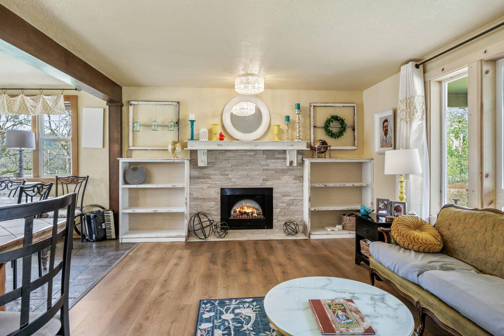 Medford, OR 97501,4040 Dark Hollow RD
