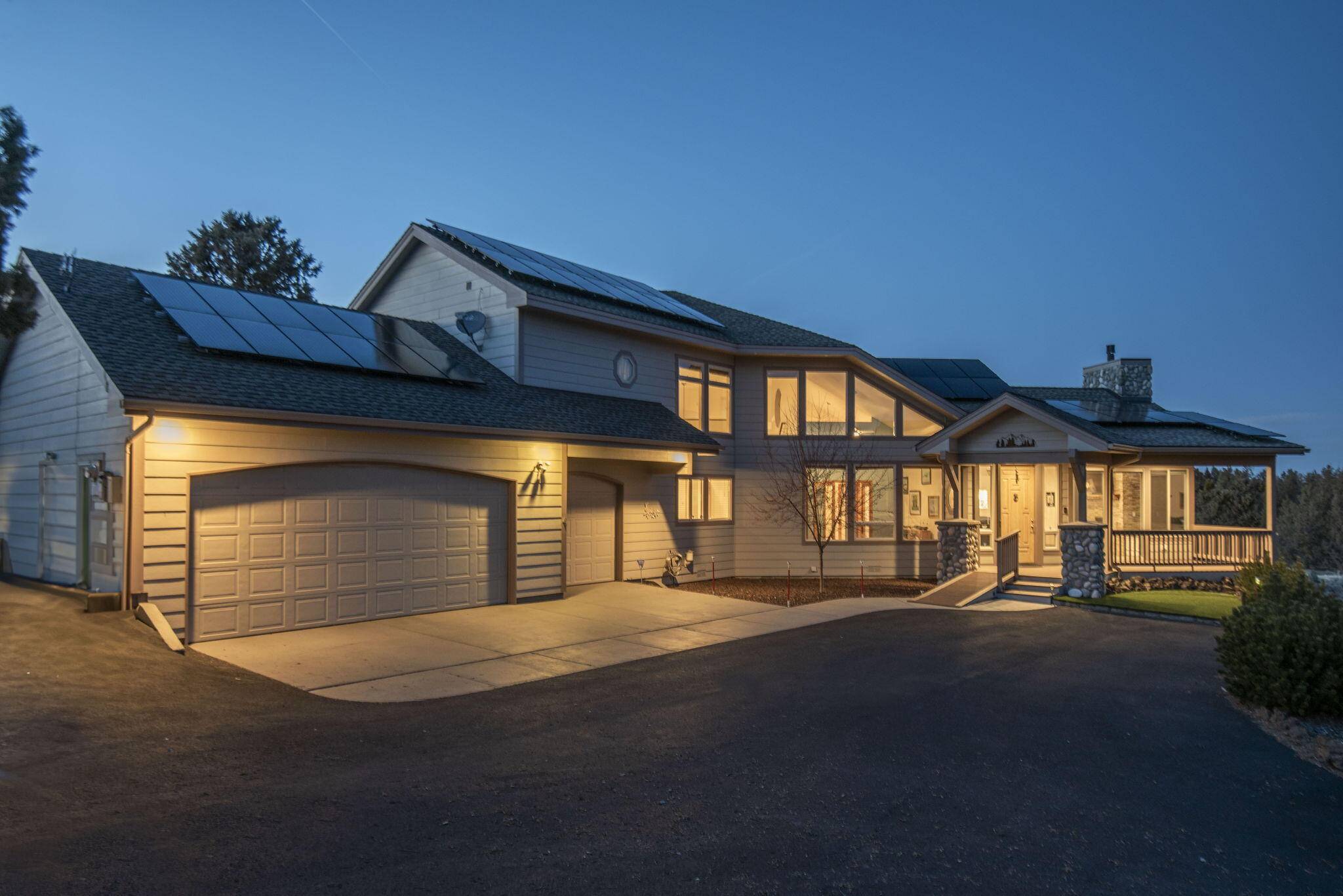 Bend, OR 97701,64139 Harris WAY