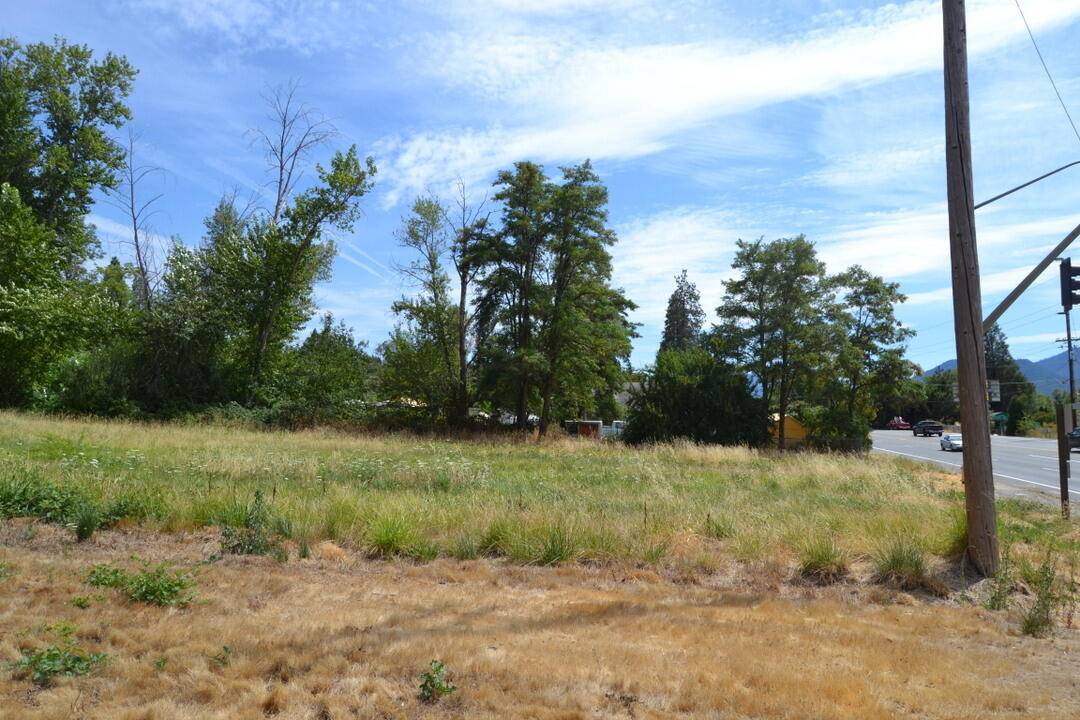 Grants Pass, OR 97527,2593 Williams HWY