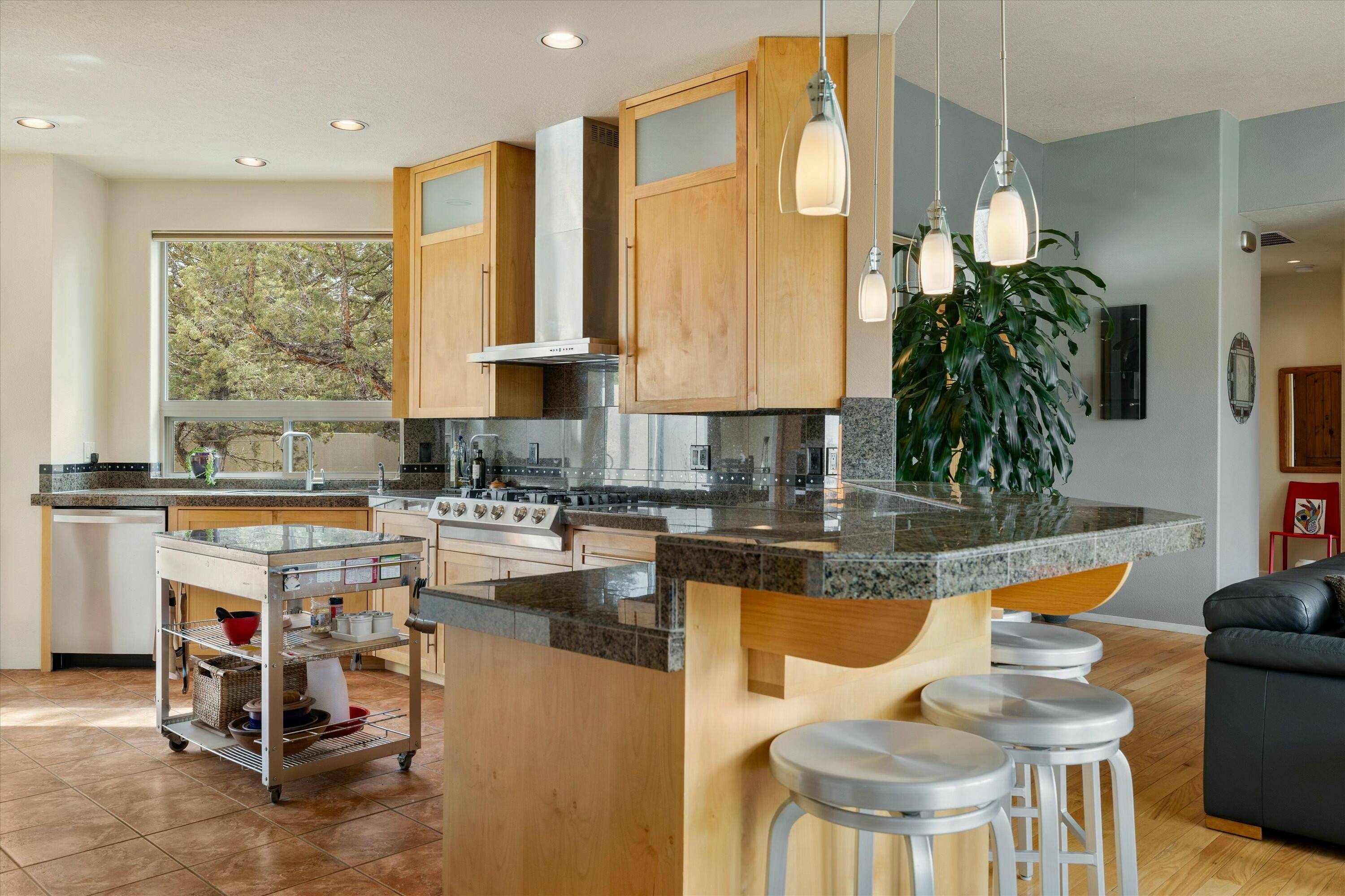 Redmond, OR 97756,8000 Grubstake WAY