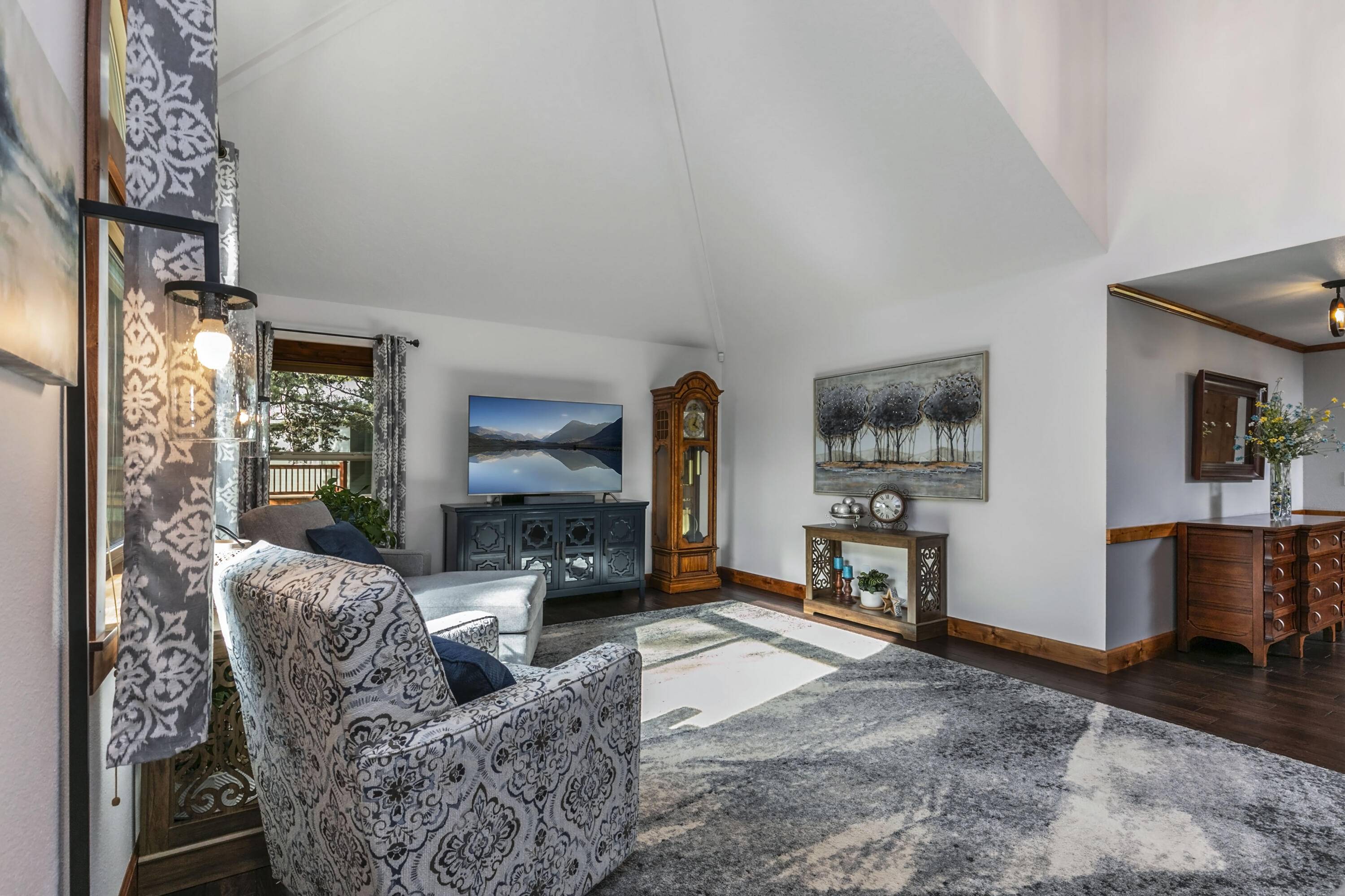 Bend, OR 97702,61339 King Josiah PL