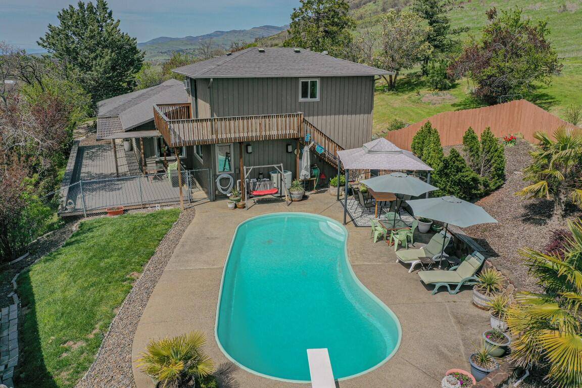 Ashland, OR 97520,4675 Highway 66