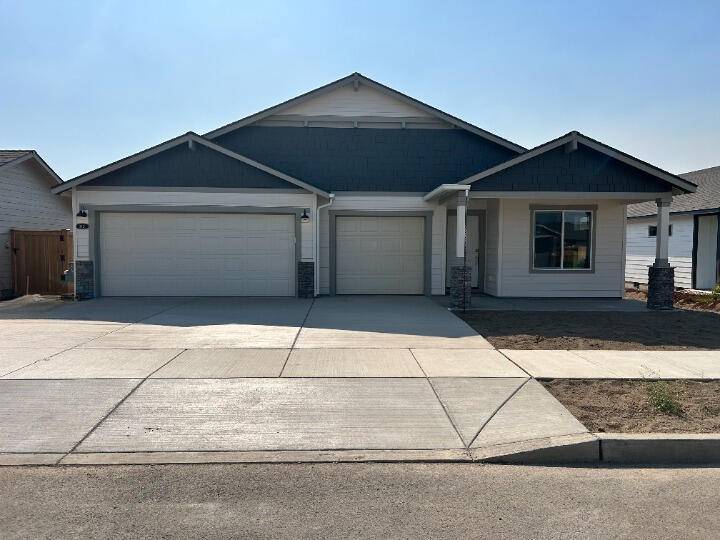 Redmond, OR 97756,3421 12th ST #41