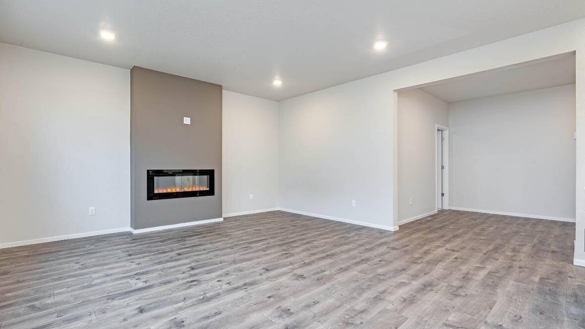 Bend, OR 97702,61135 Splendor LN