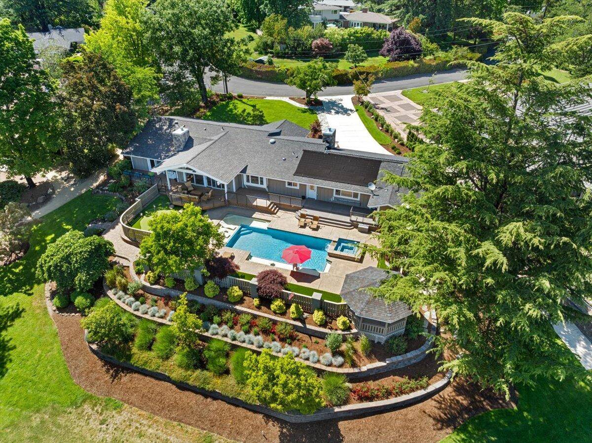 Medford, OR 97504,156 Greenway CIR