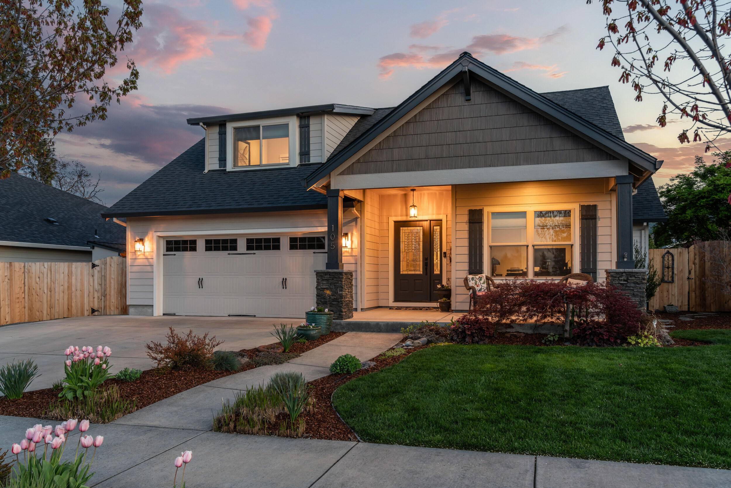 Phoenix, OR 97535,105 Huntley LN