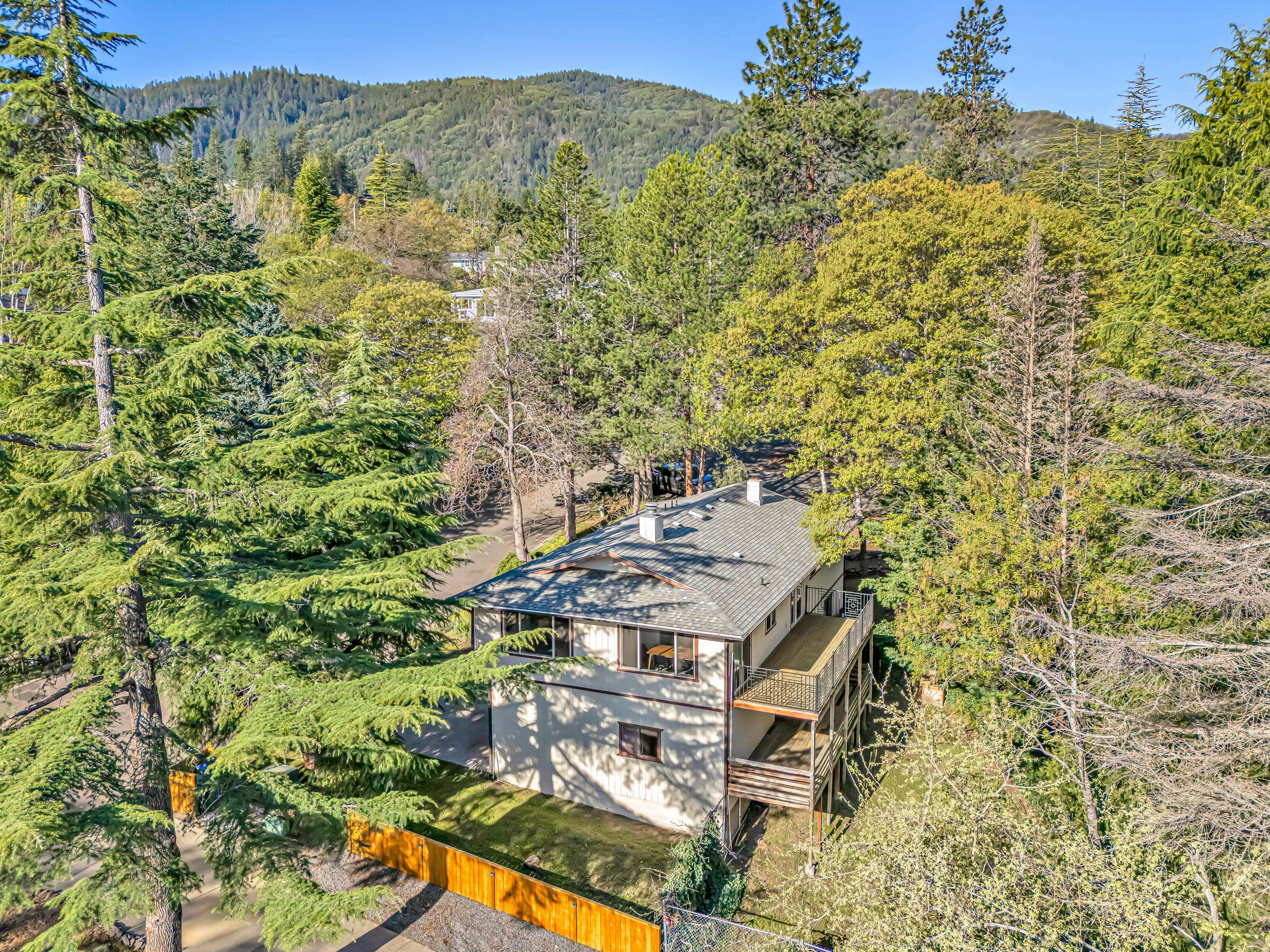 Ashland, OR 97520,435 Friendship ST