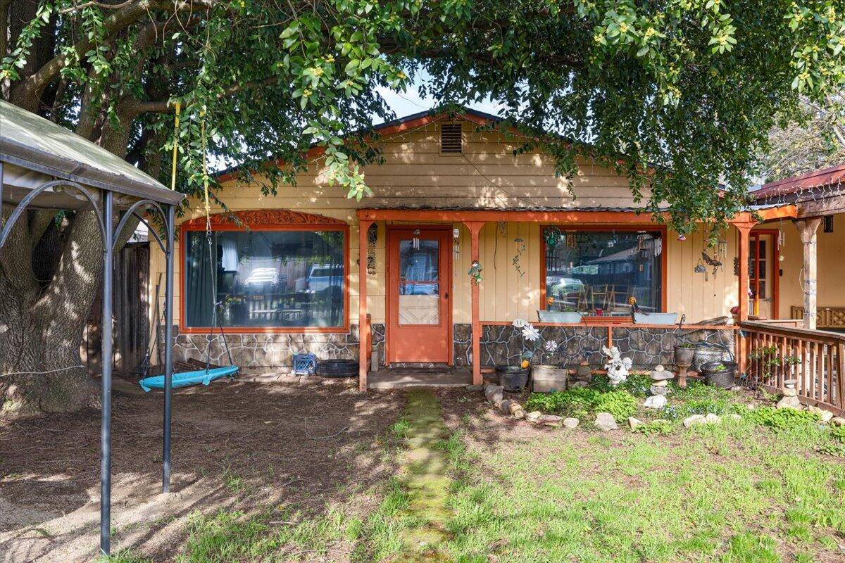Medford, OR 97501,32 Chestnut AVE