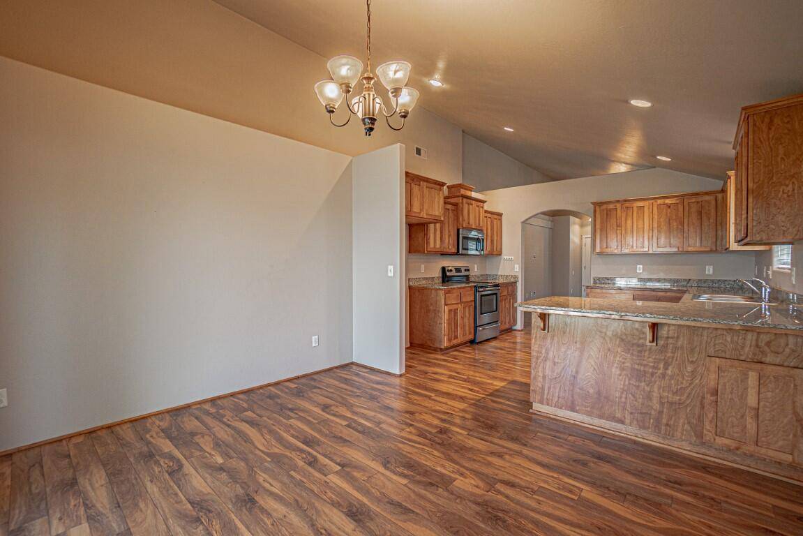 Medford, OR 97501,217 Reanna WAY