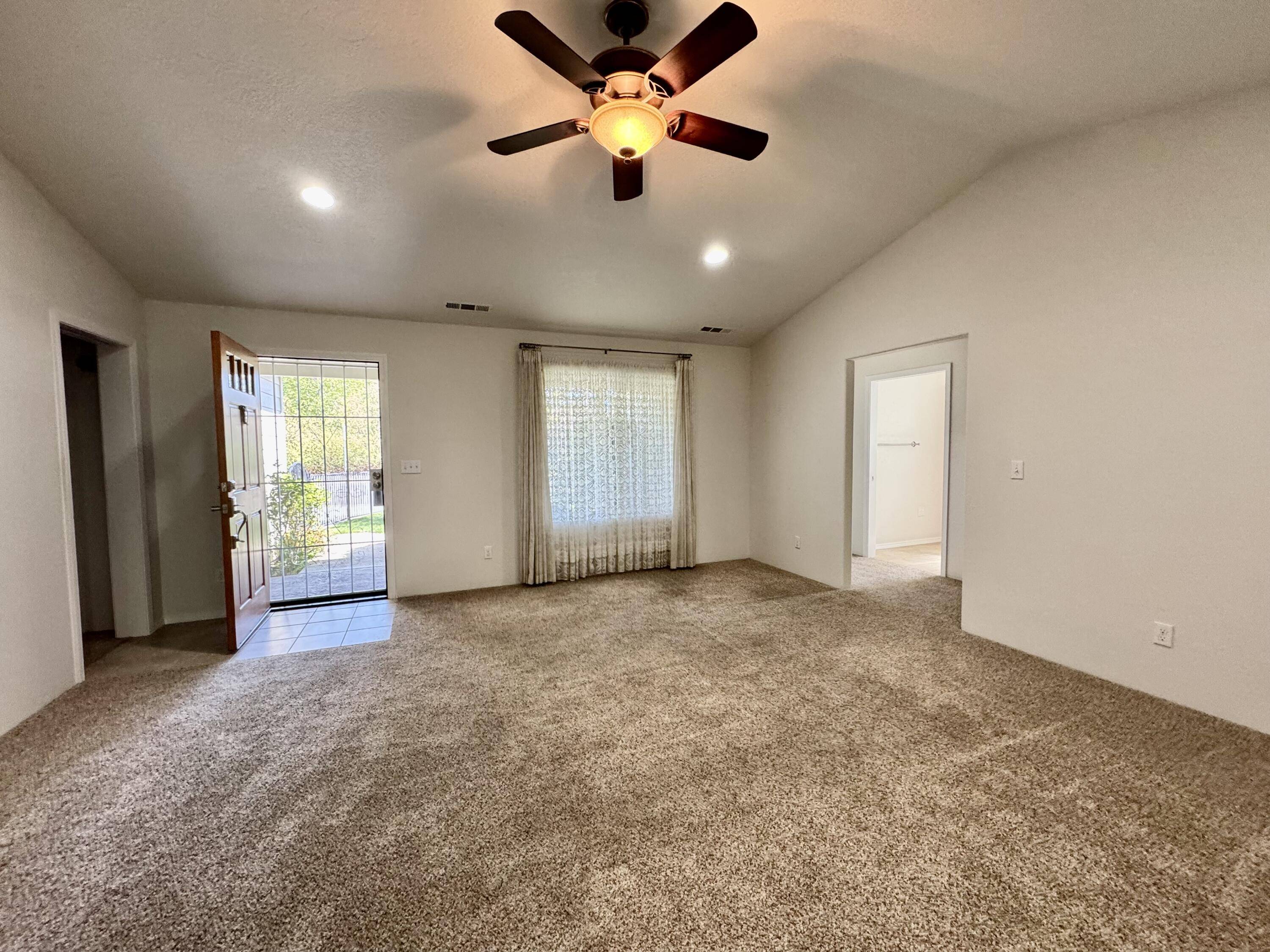 Grants Pass, OR 97526,492 Wagner Meadows DR