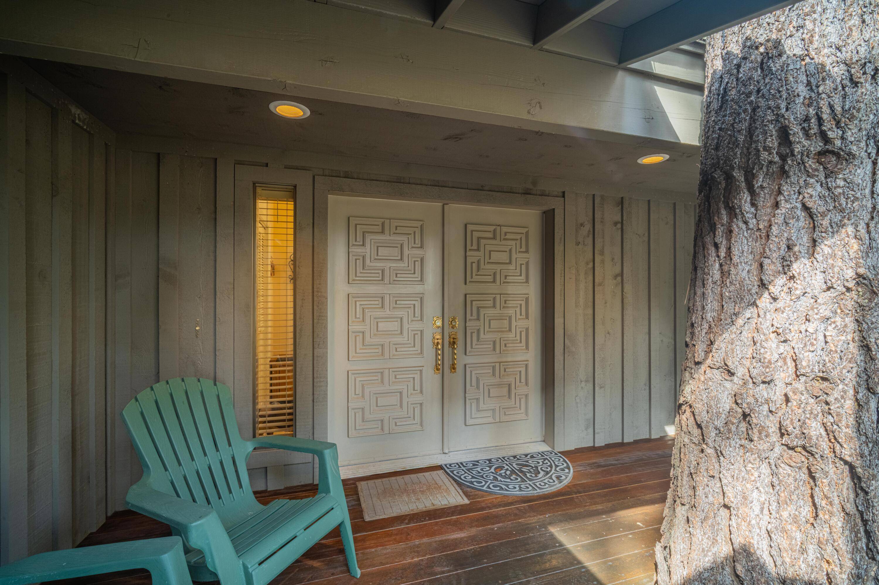 Sunriver, OR 97707,57406 Little CT