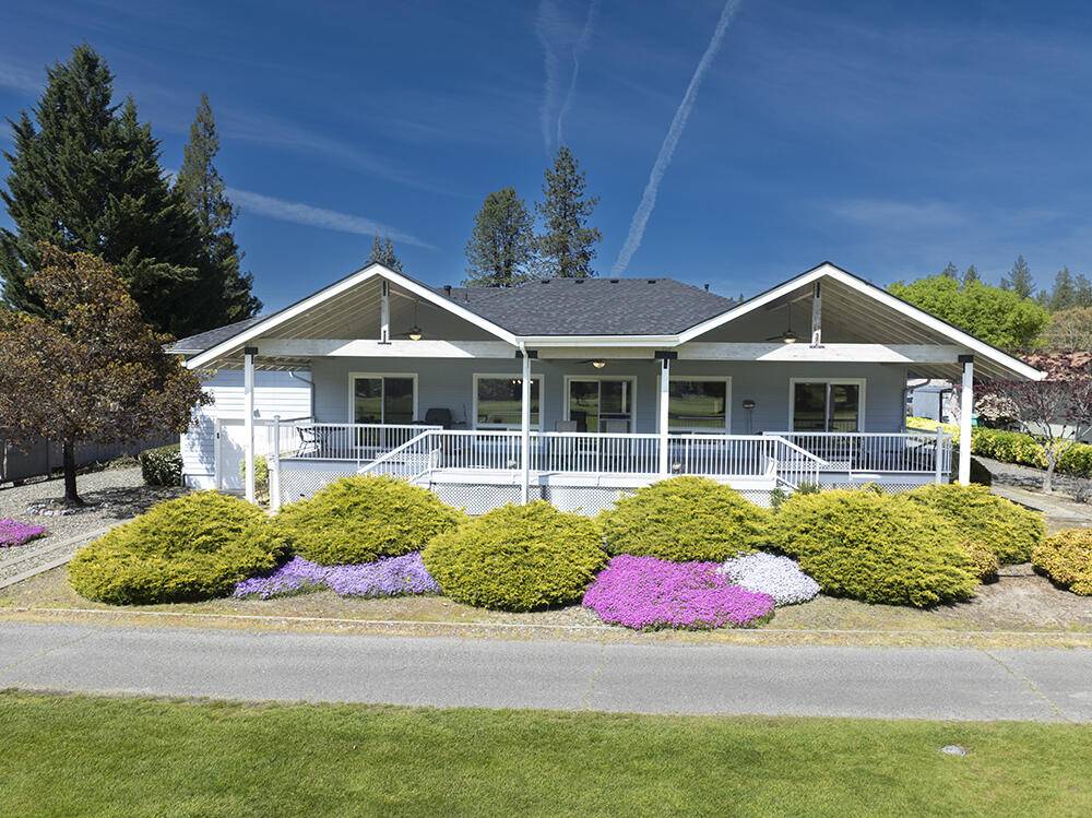 Grants Pass, OR 97527,175 Morris LN