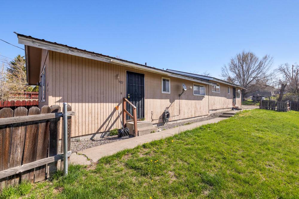 Klamath Falls, OR 97601,1429 Lakeview AVE