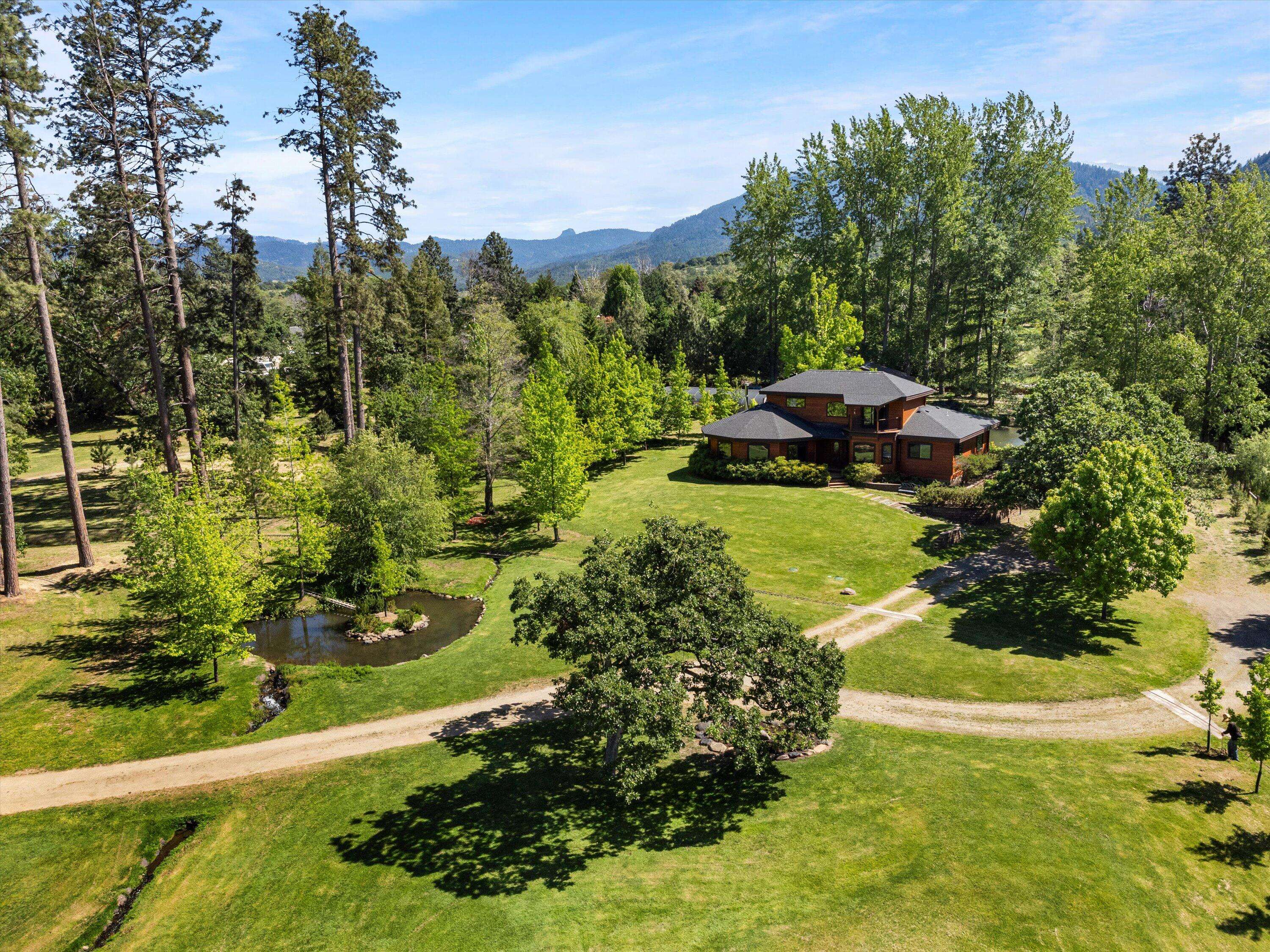 Ashland, OR 97520,4896 Highway 66