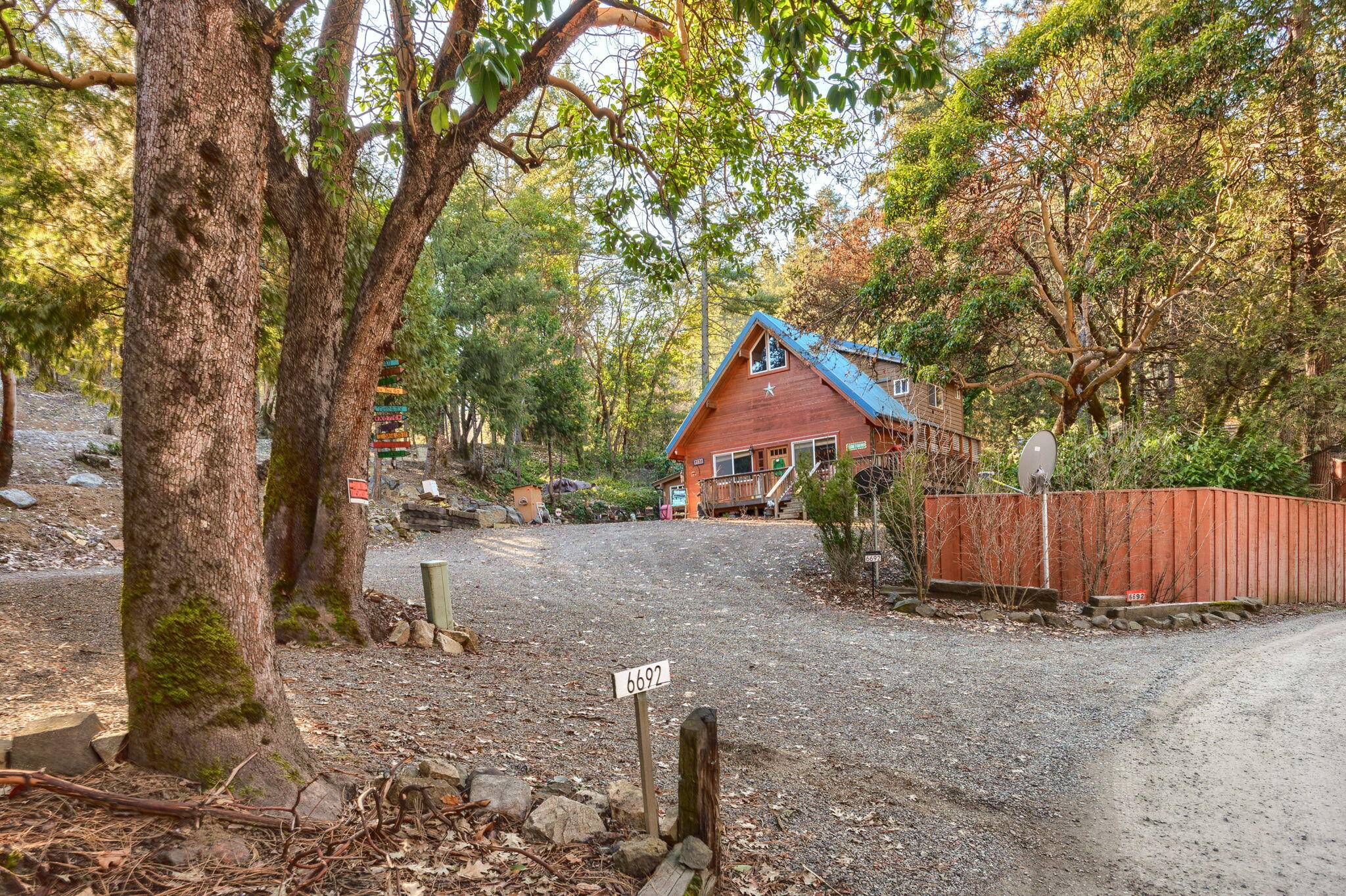 Medford, OR 97501,6692 Coleman Creek Road