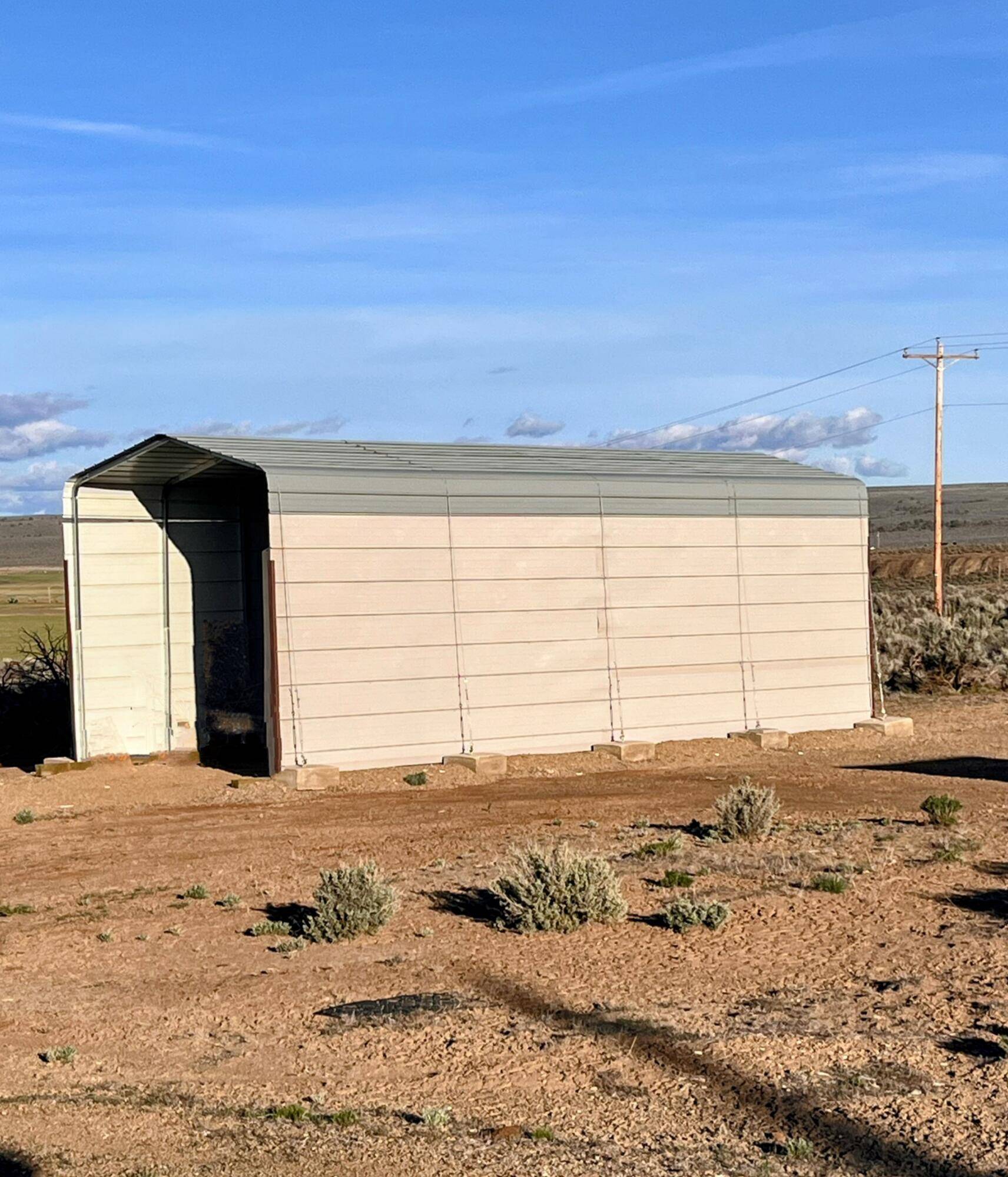Christmas Valley, OR 97641,86513 Timothy LN