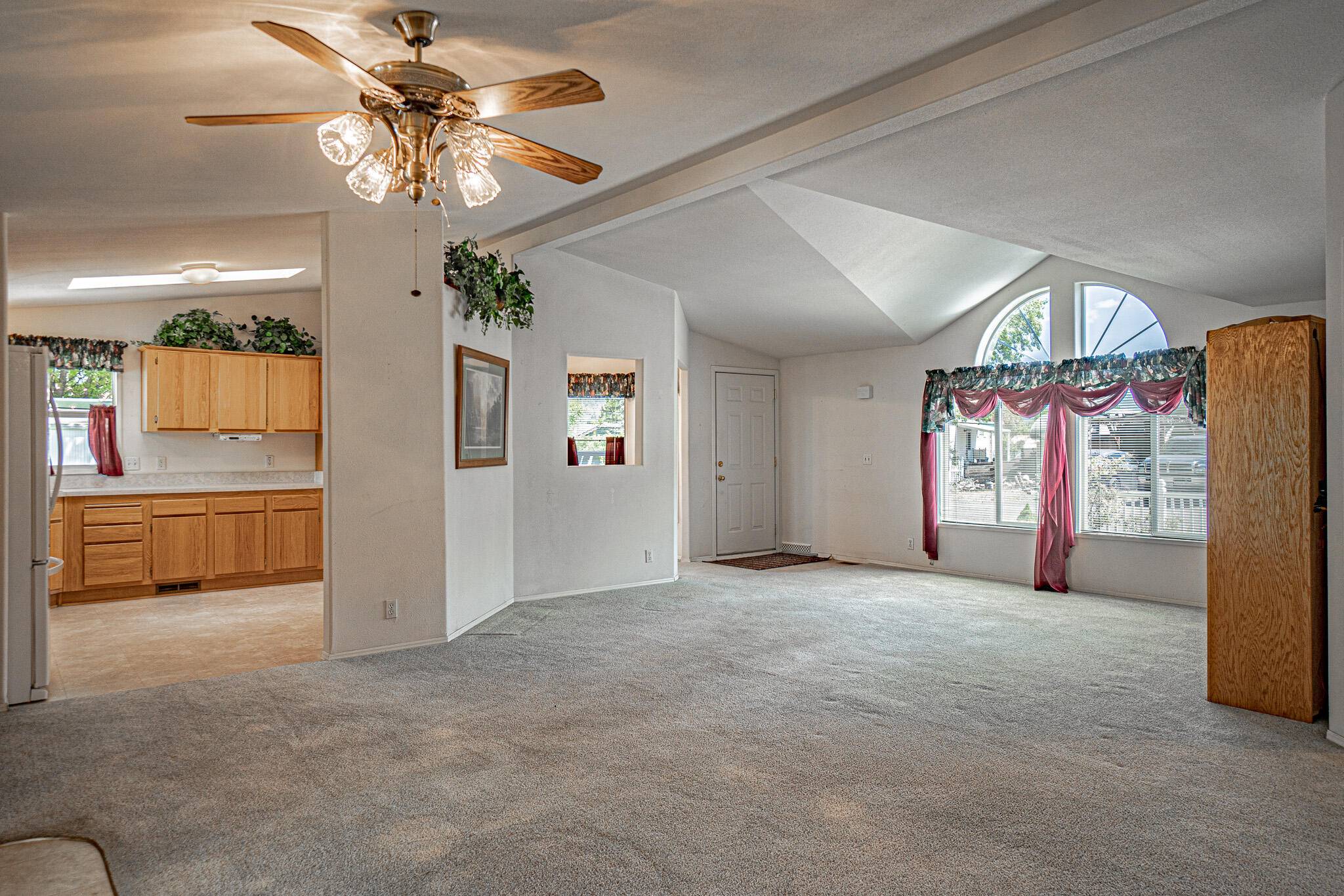 Talent, OR 97540,445 Lani WAY