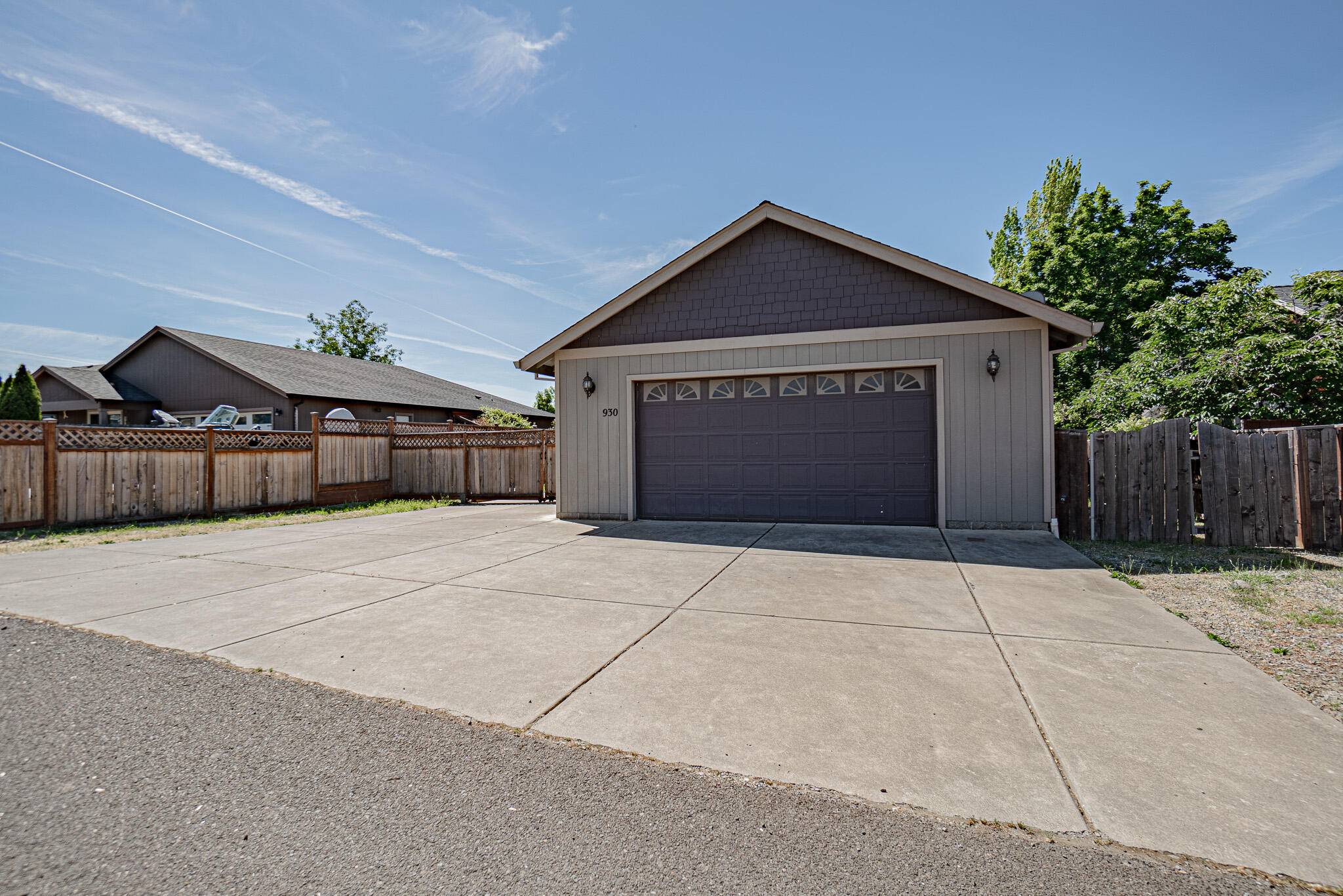 Eagle Point, OR 97524,930 Win WAY
