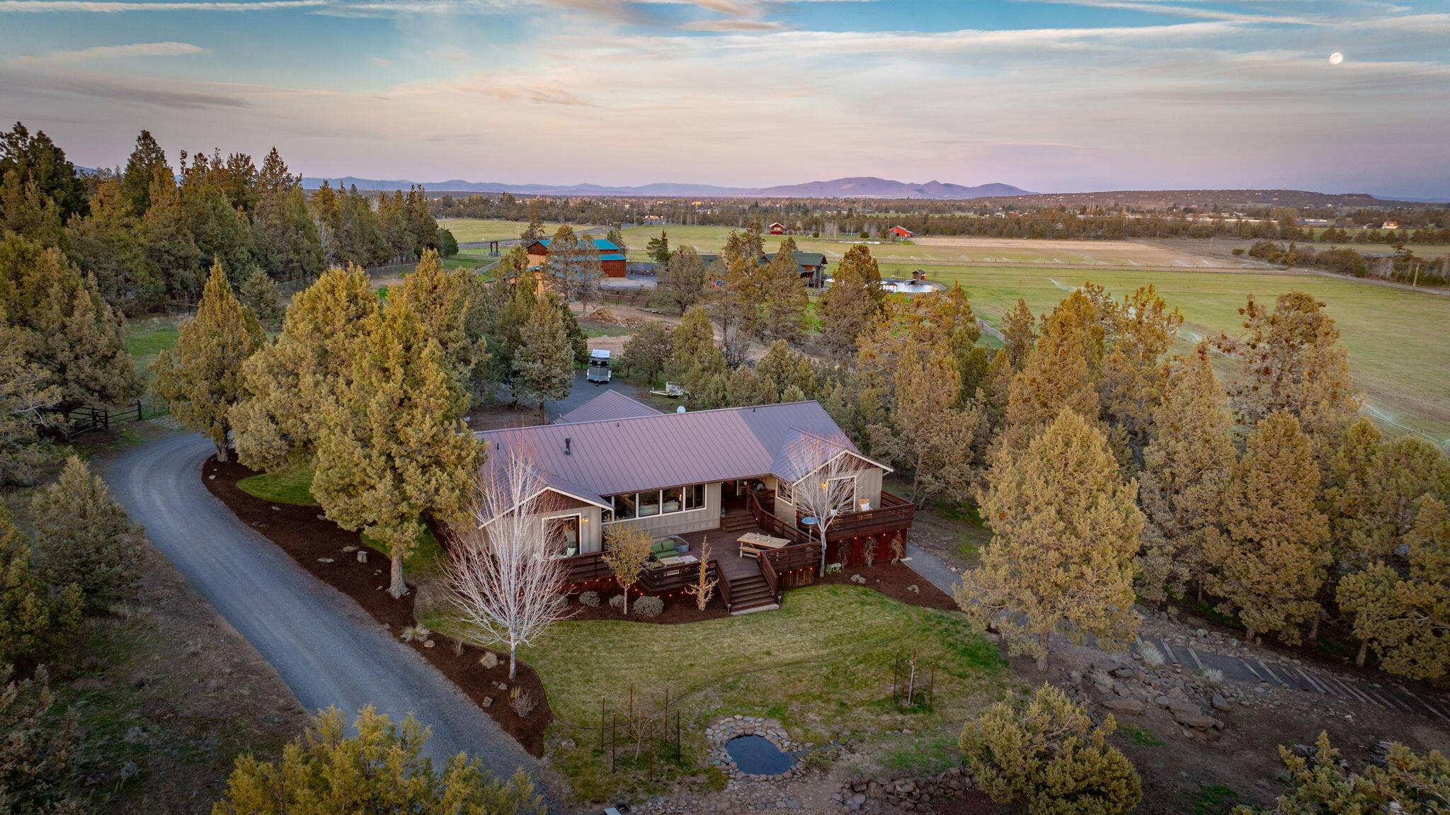 Bend, OR 97703,19395 Innes Market RD