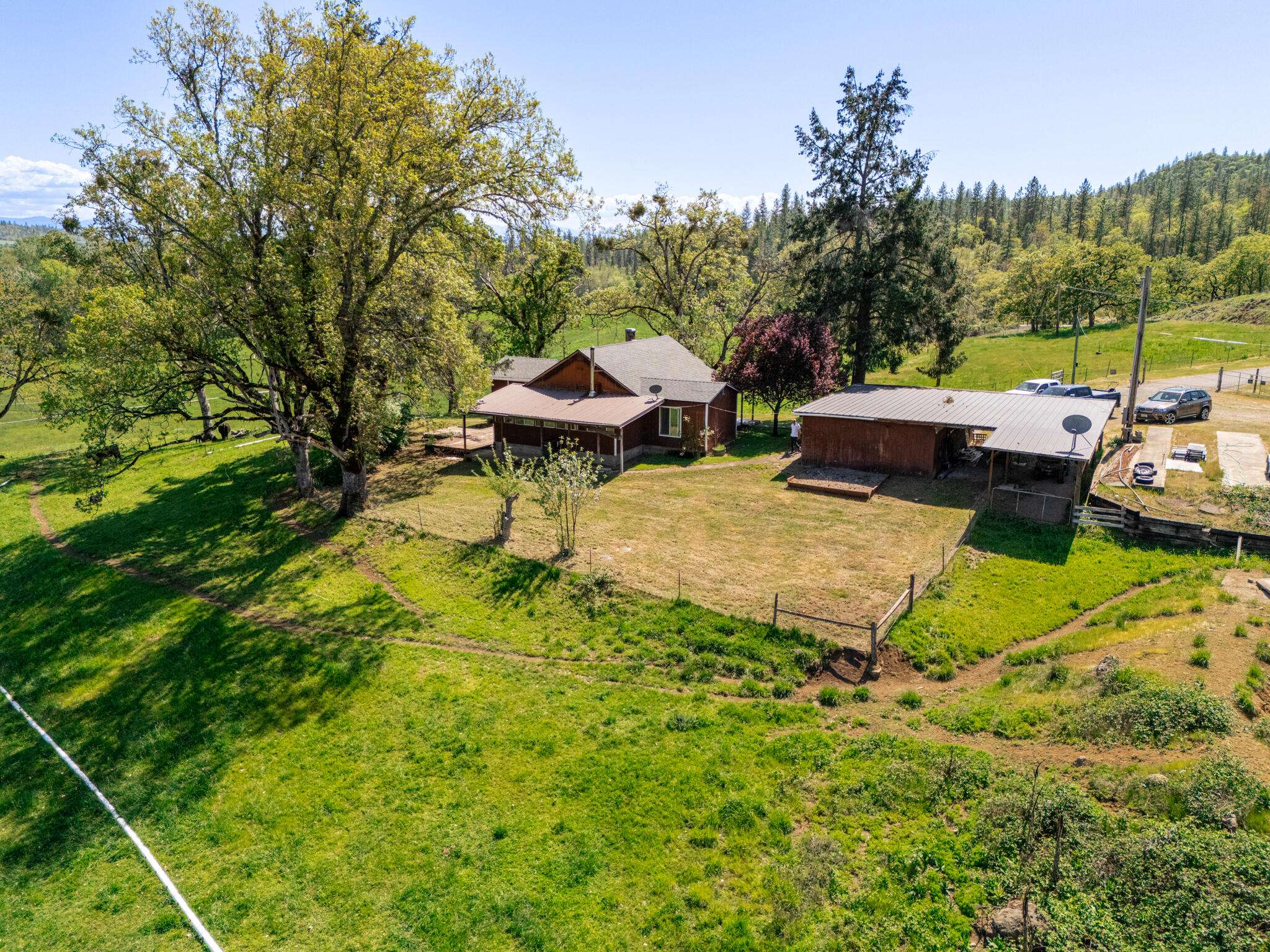 Eagle Point, OR 97524,4344 Rogue River DR