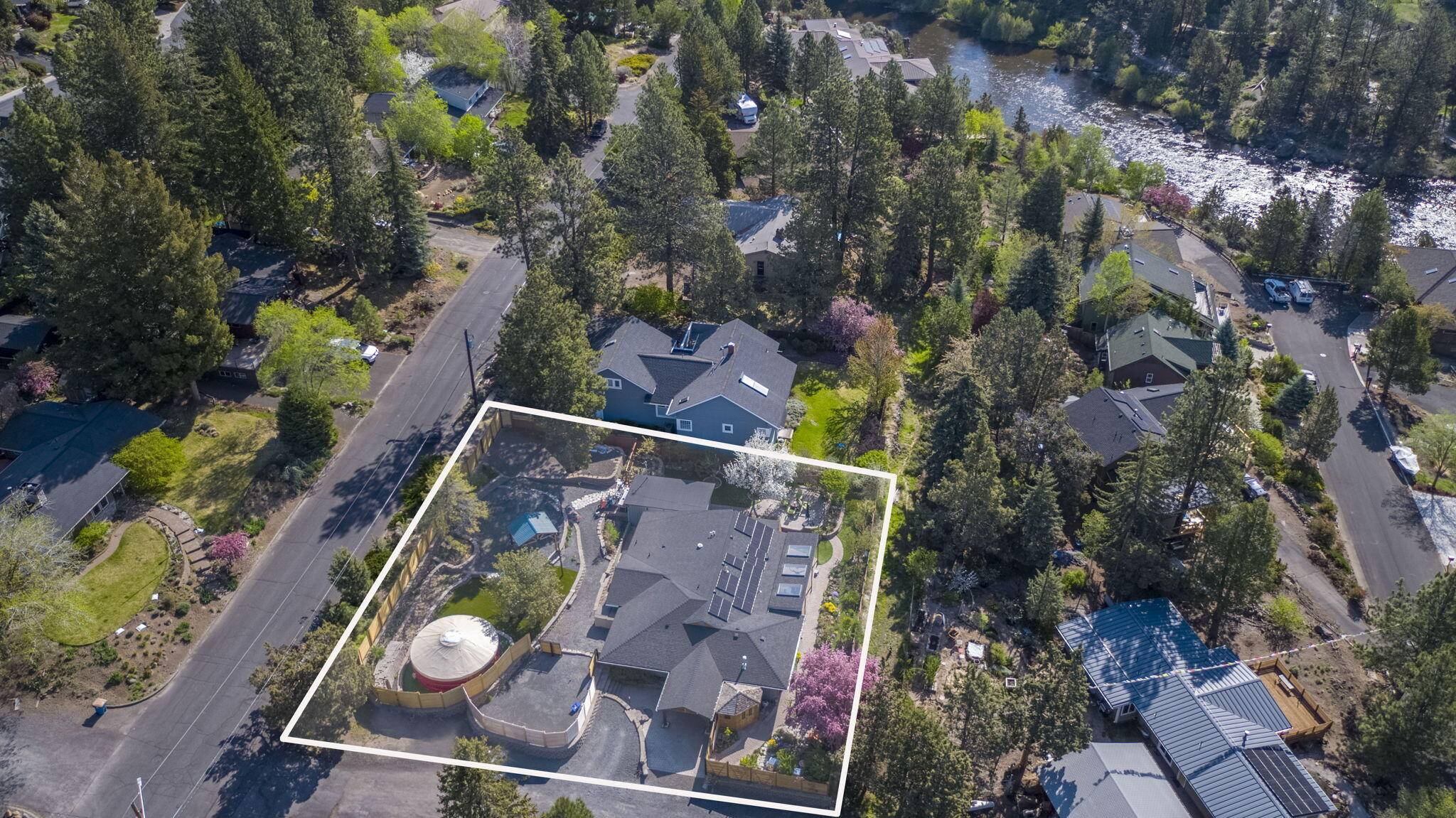 Bend, OR 97703,2244 2nd ST