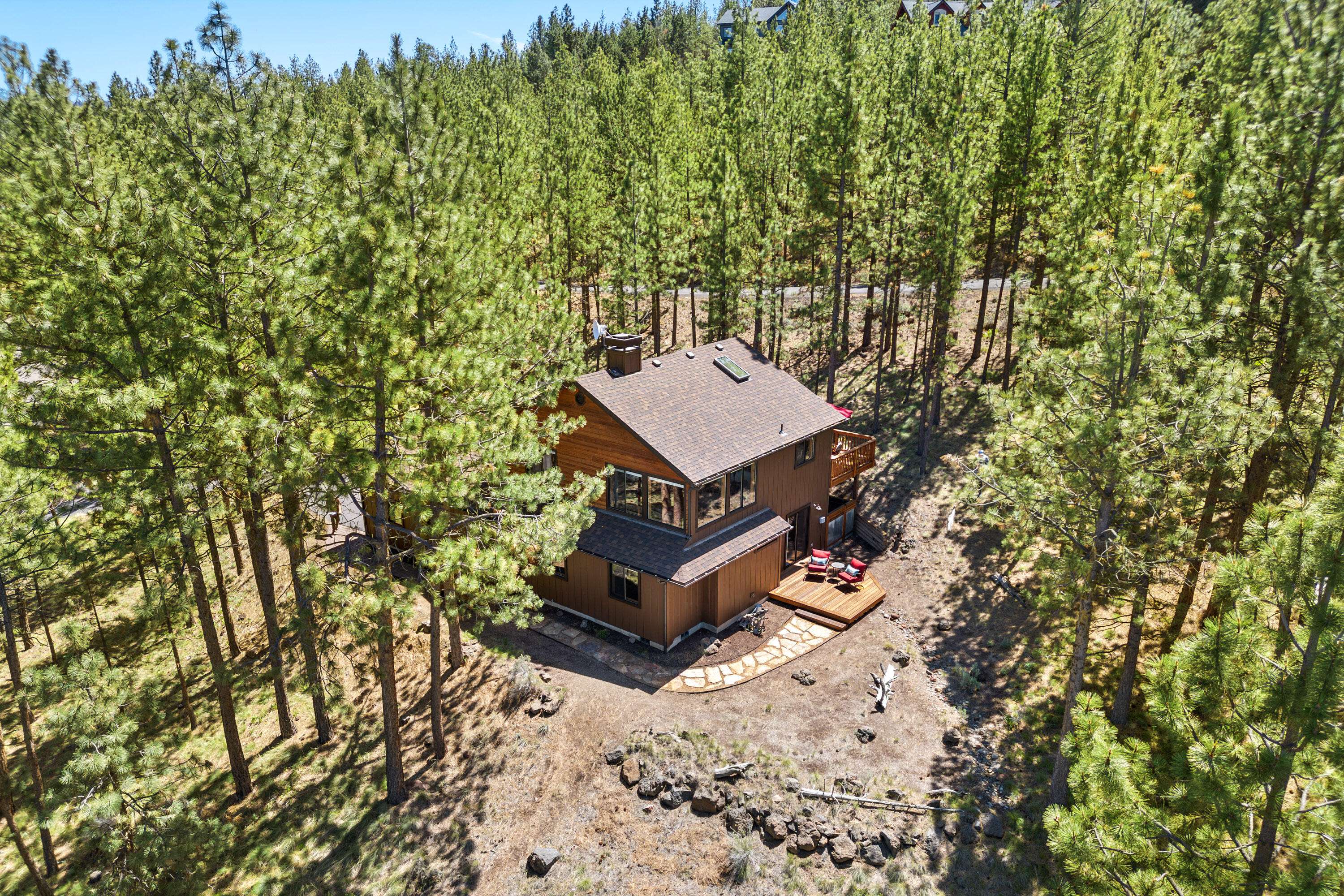 Bend, OR 97703,19083 Saddleback LN