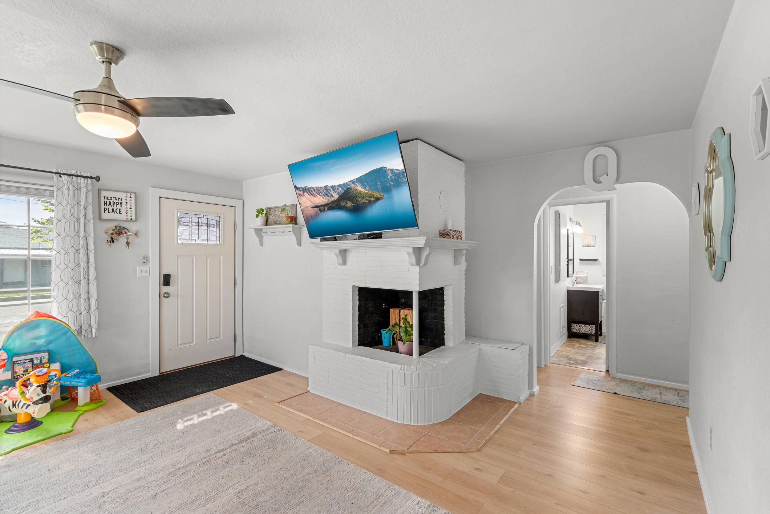 Medford, OR 97501,400 Peach ST