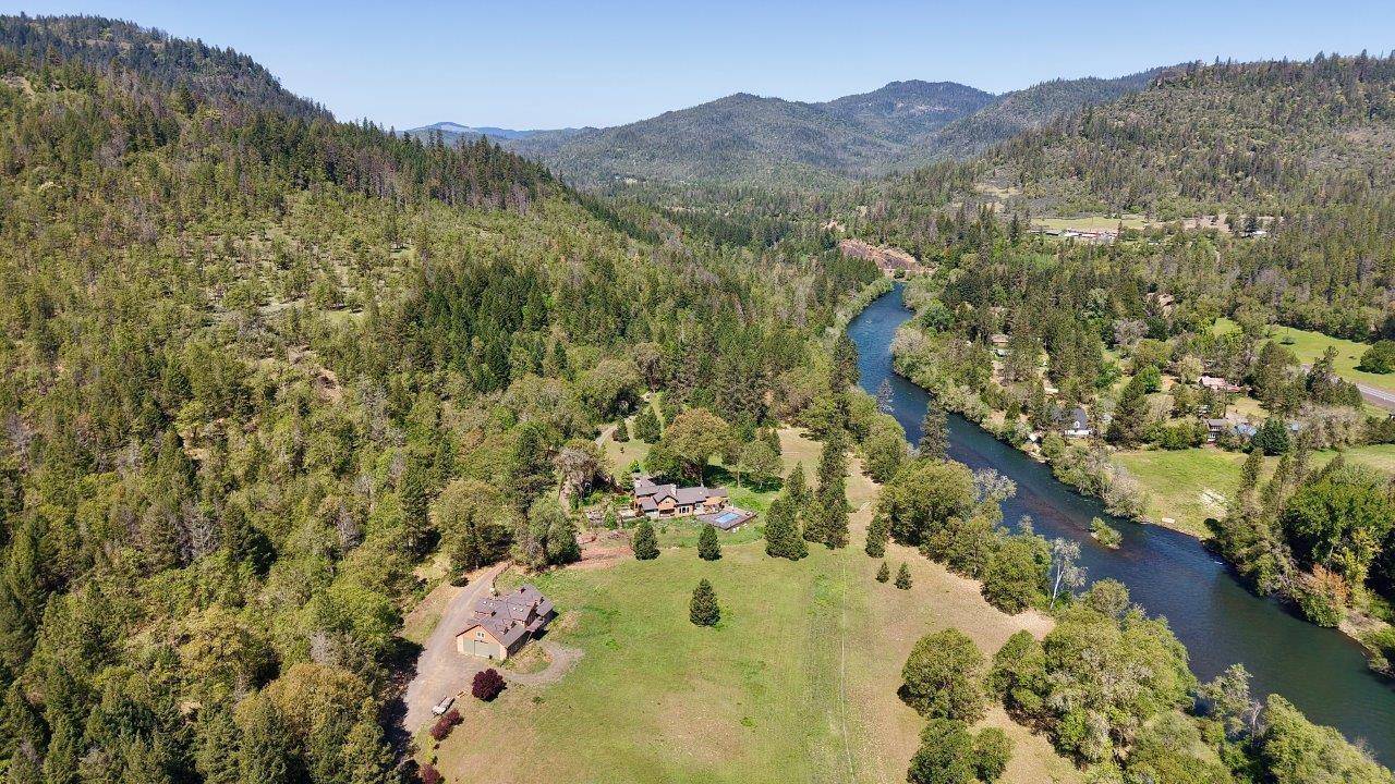 Trail, OR 97541,7159 Crowfoot RD