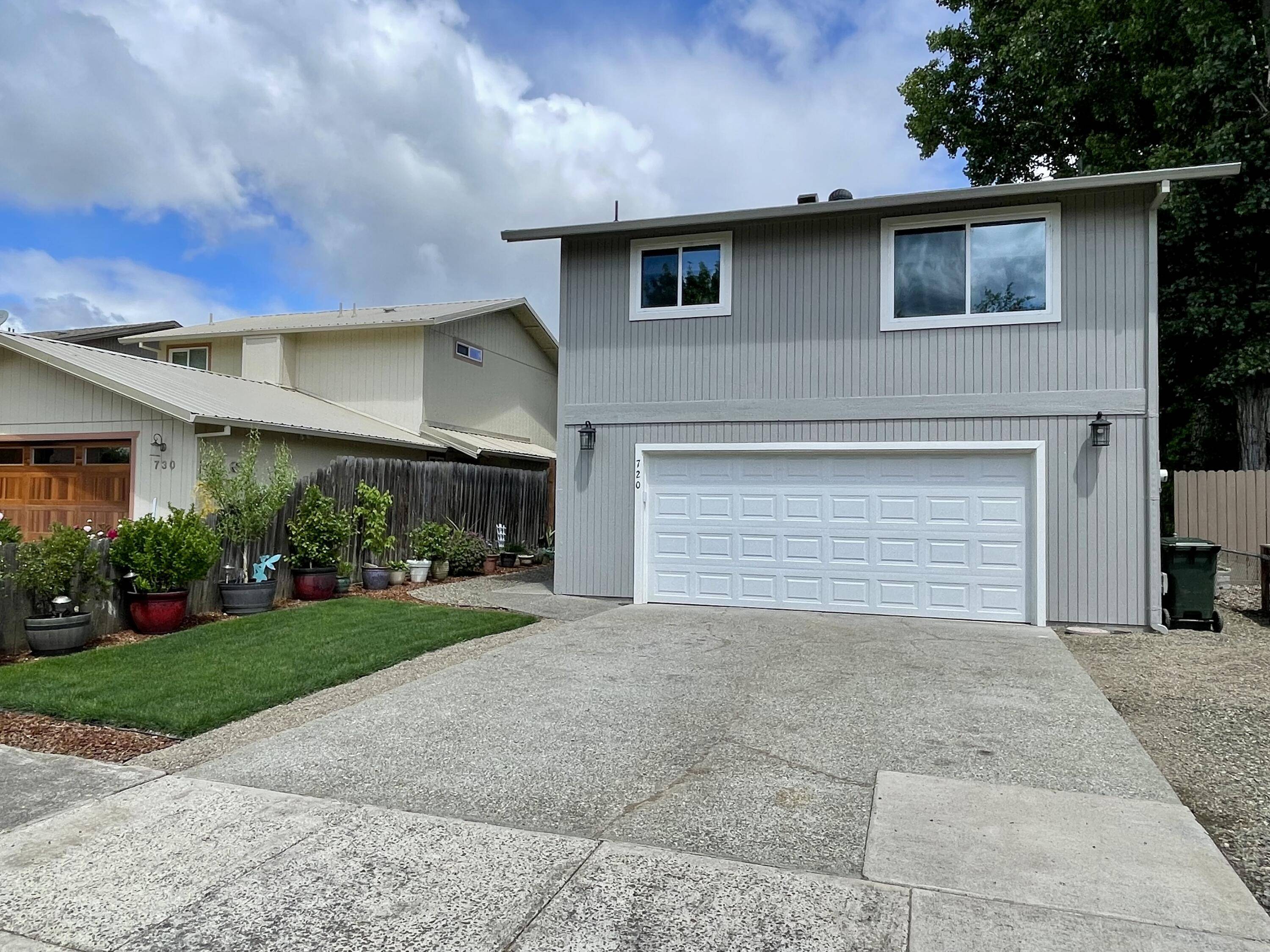 Eagle Point, OR 97524,720 Sarah Park CIR