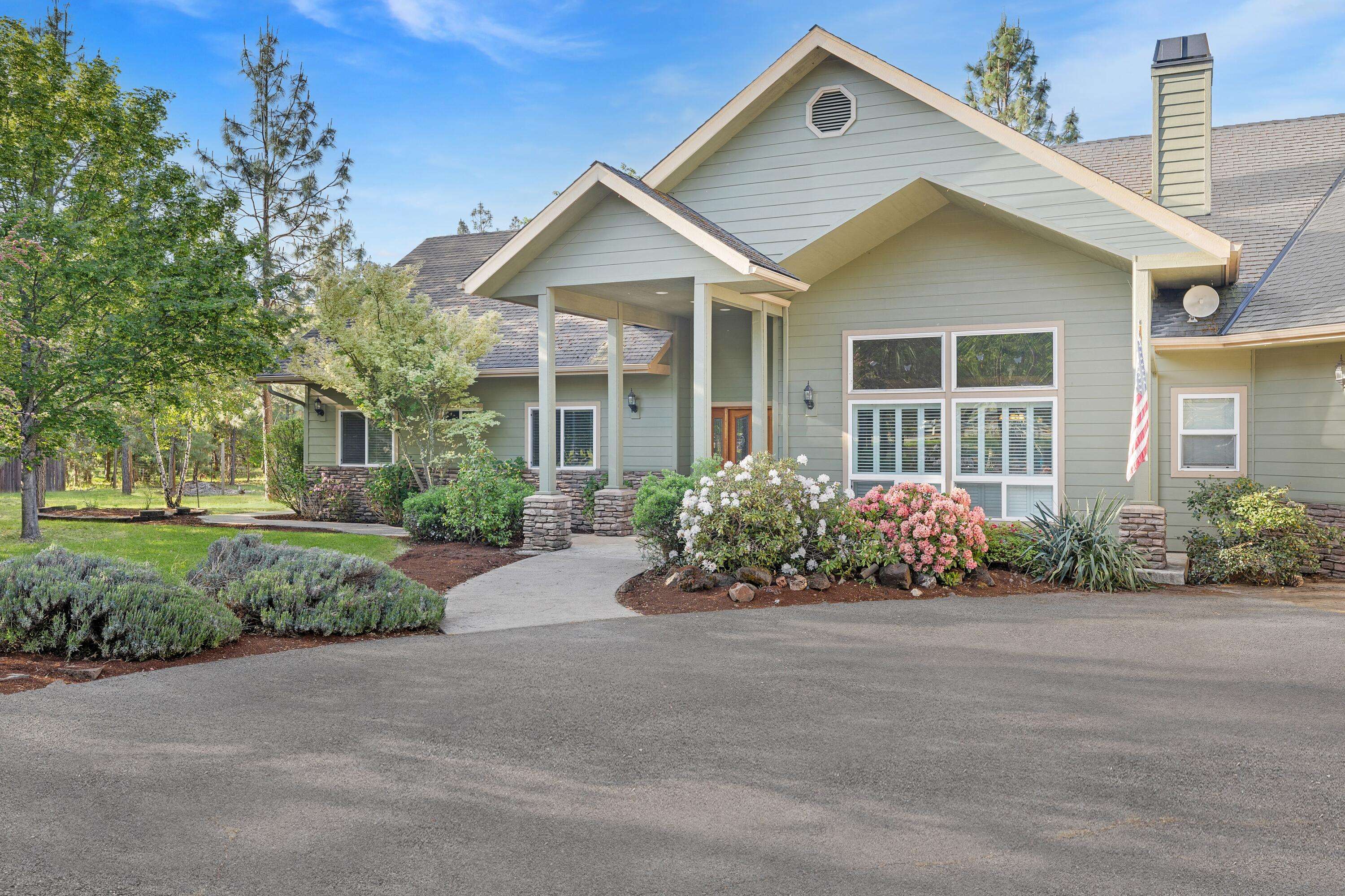 Grants Pass, OR 97526,419 Kaneeta LN