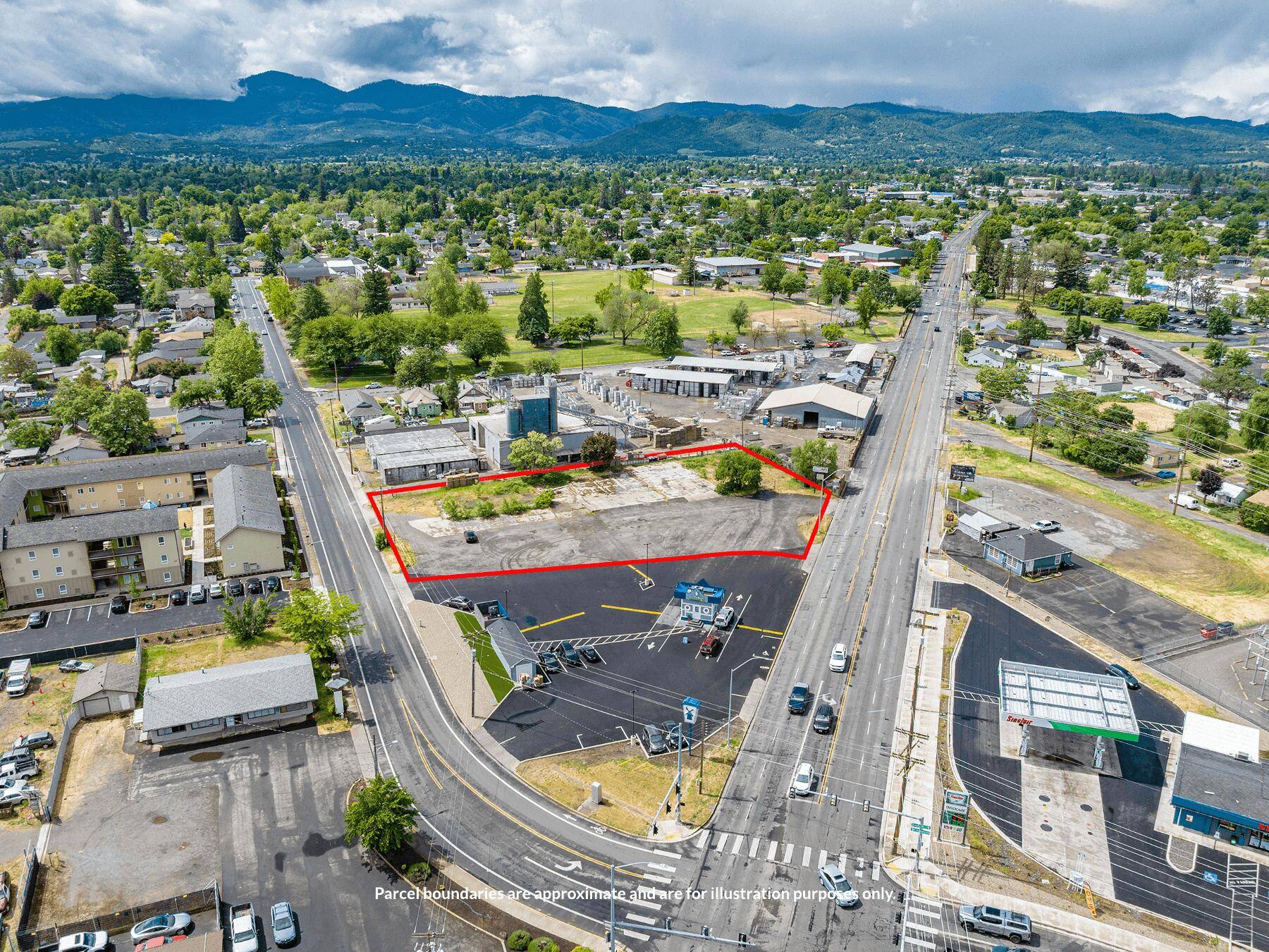 Medford, OR 97501,943 Summit AVE