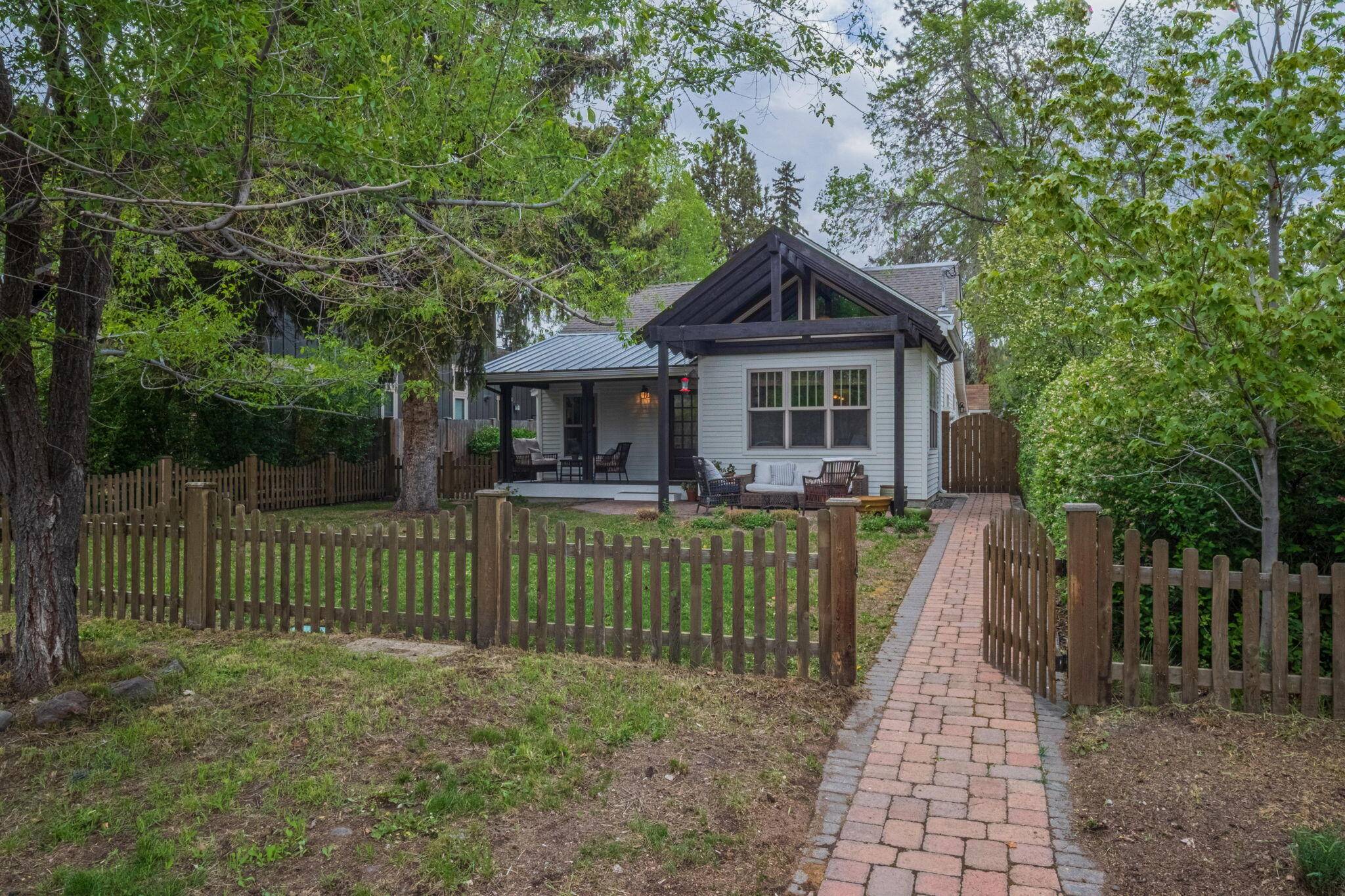 Bend, OR 97703,1161 Federal ST