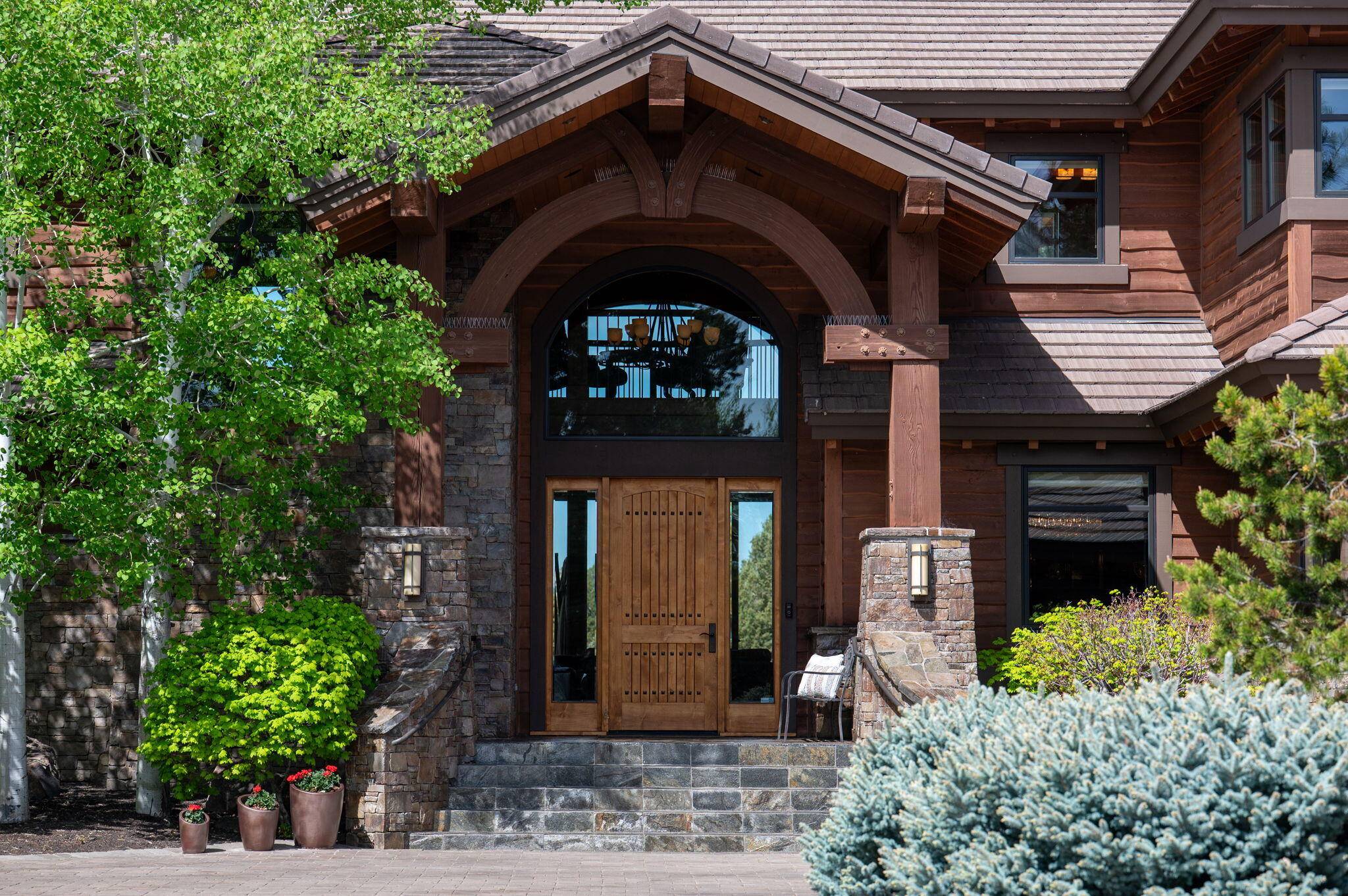 Bend, OR 97701,65719 Cairn CT