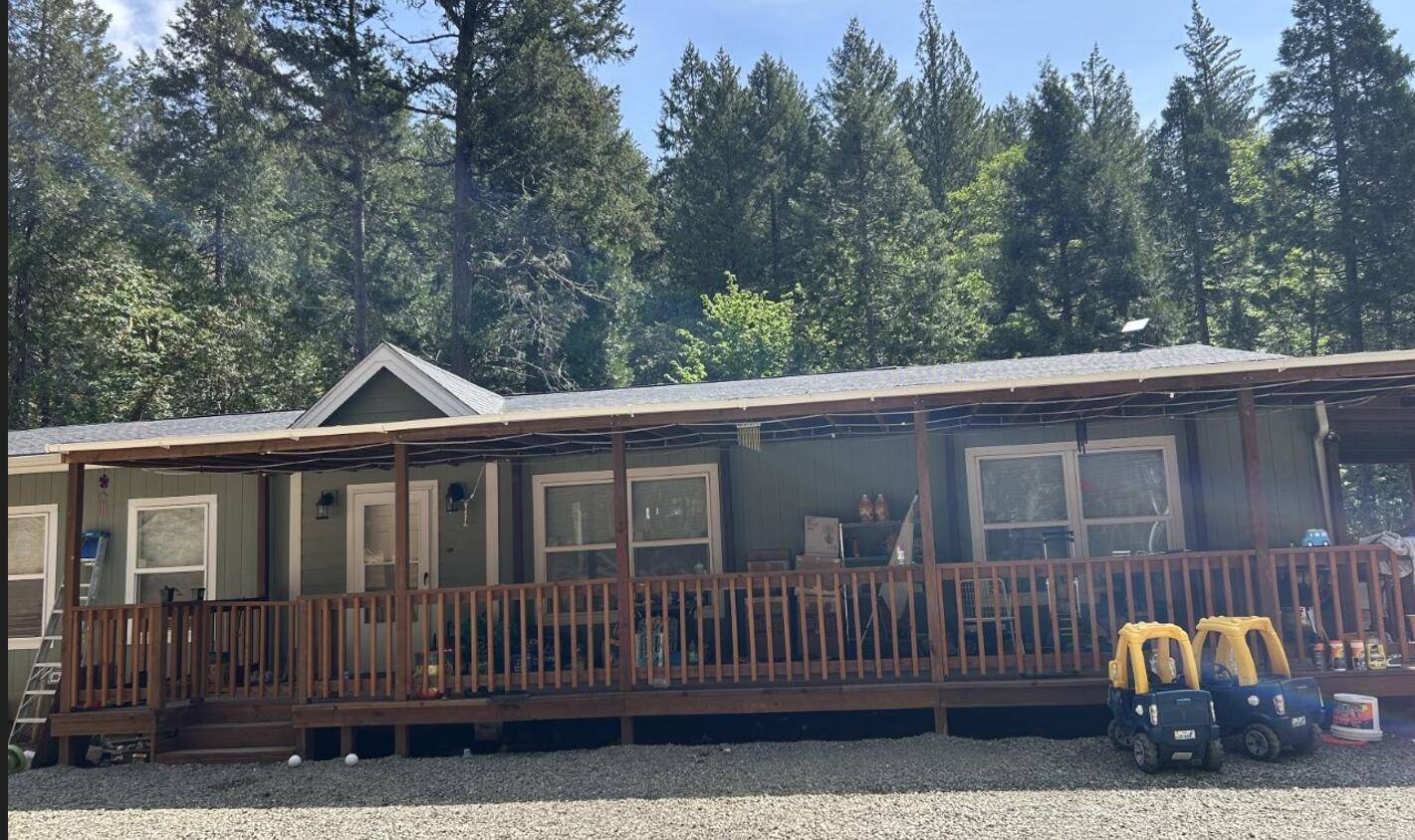 Grants Pass, OR 97526,505 Winona RD