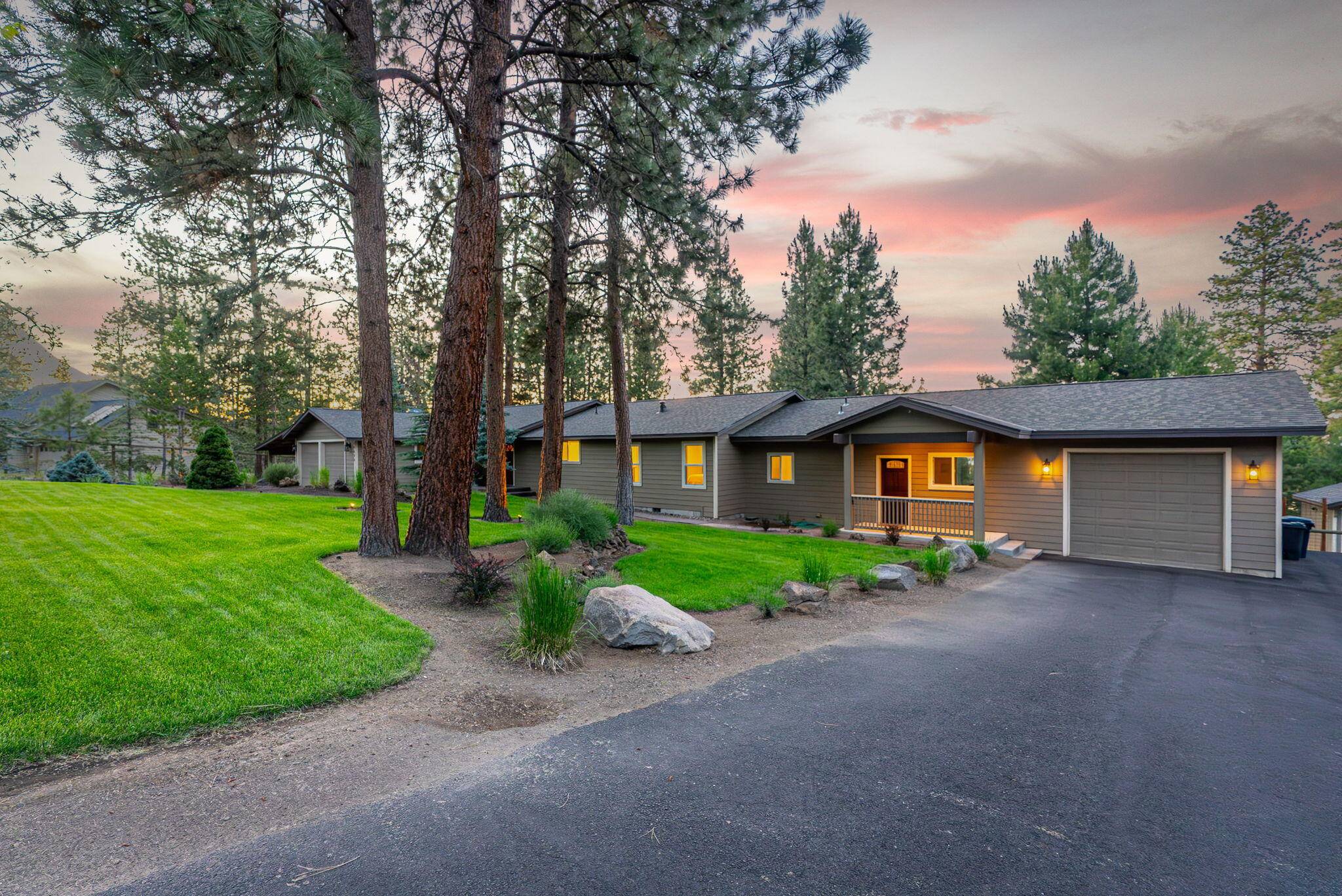 Bend, OR 97702,20620 Pine Vista DR