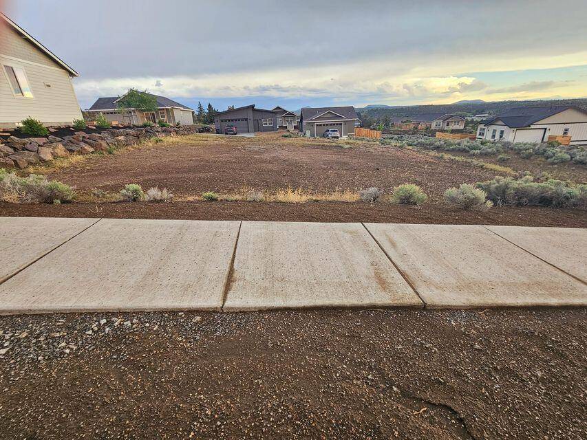 Madras, OR 97741,1053 Greenleaf LN