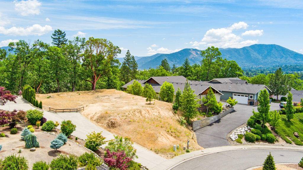 Grants Pass, OR 97526,166 Native Run LOOP