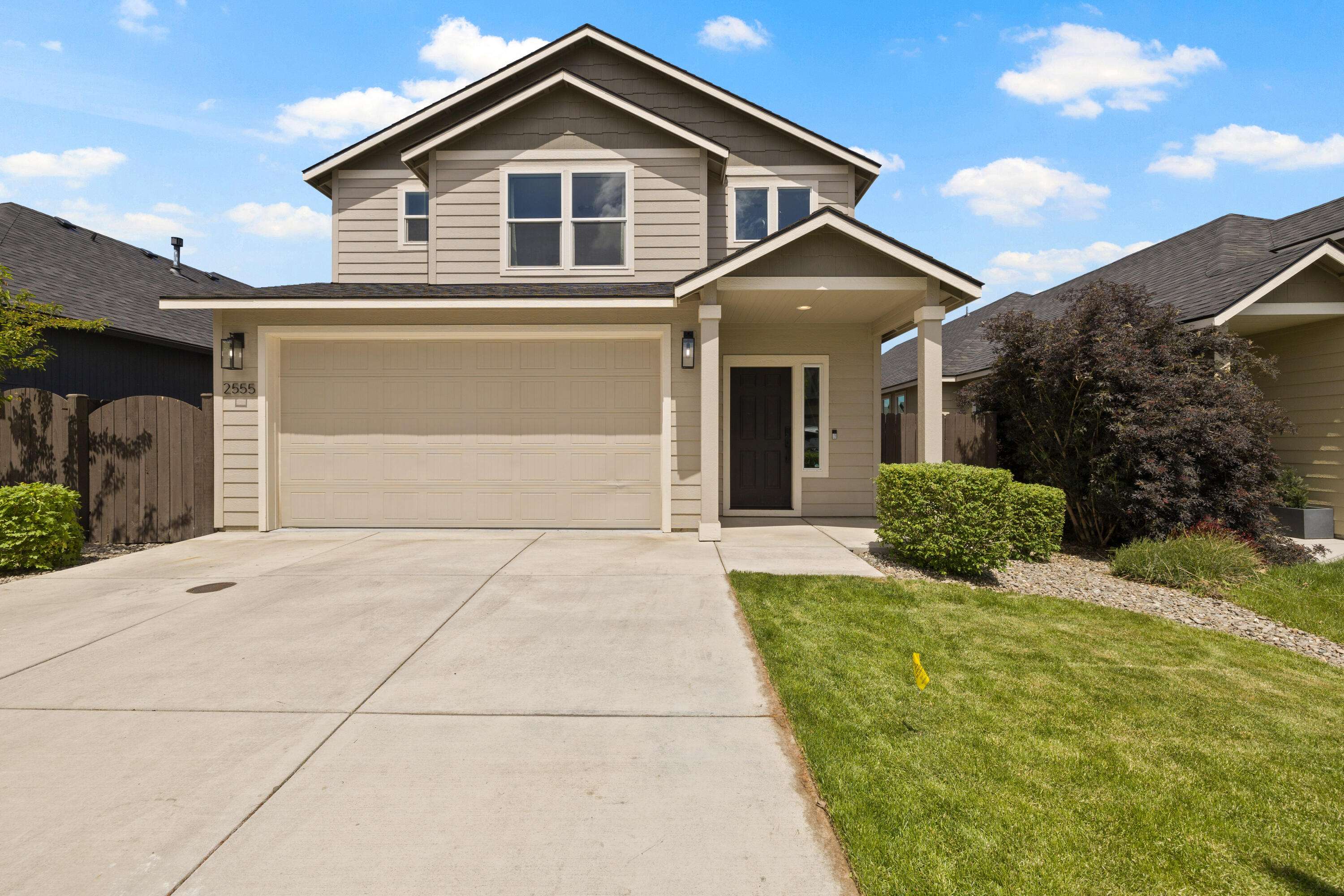 Redmond, OR 97756,2555 Ivy WAY