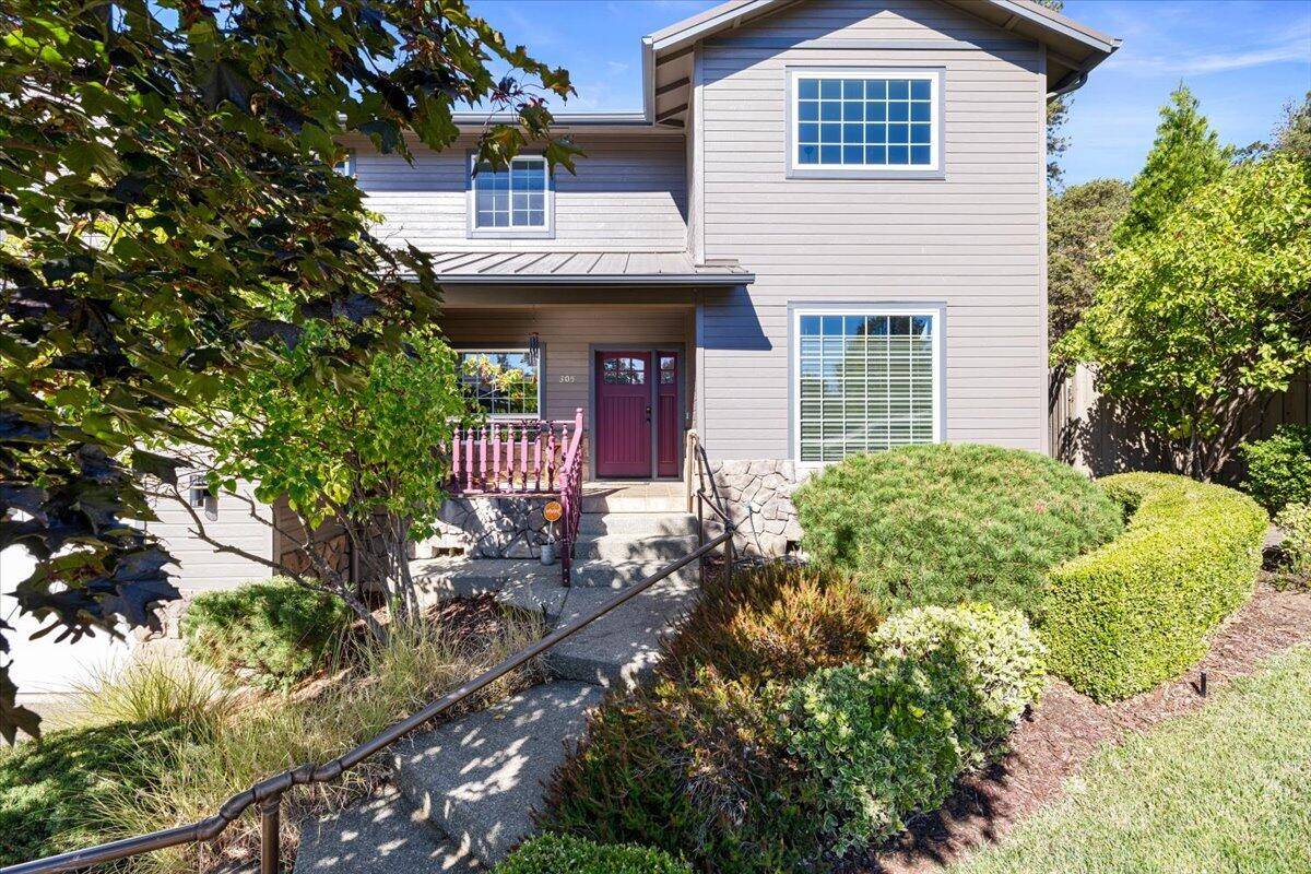 Rogue River, OR 97537,305 Woodville WAY