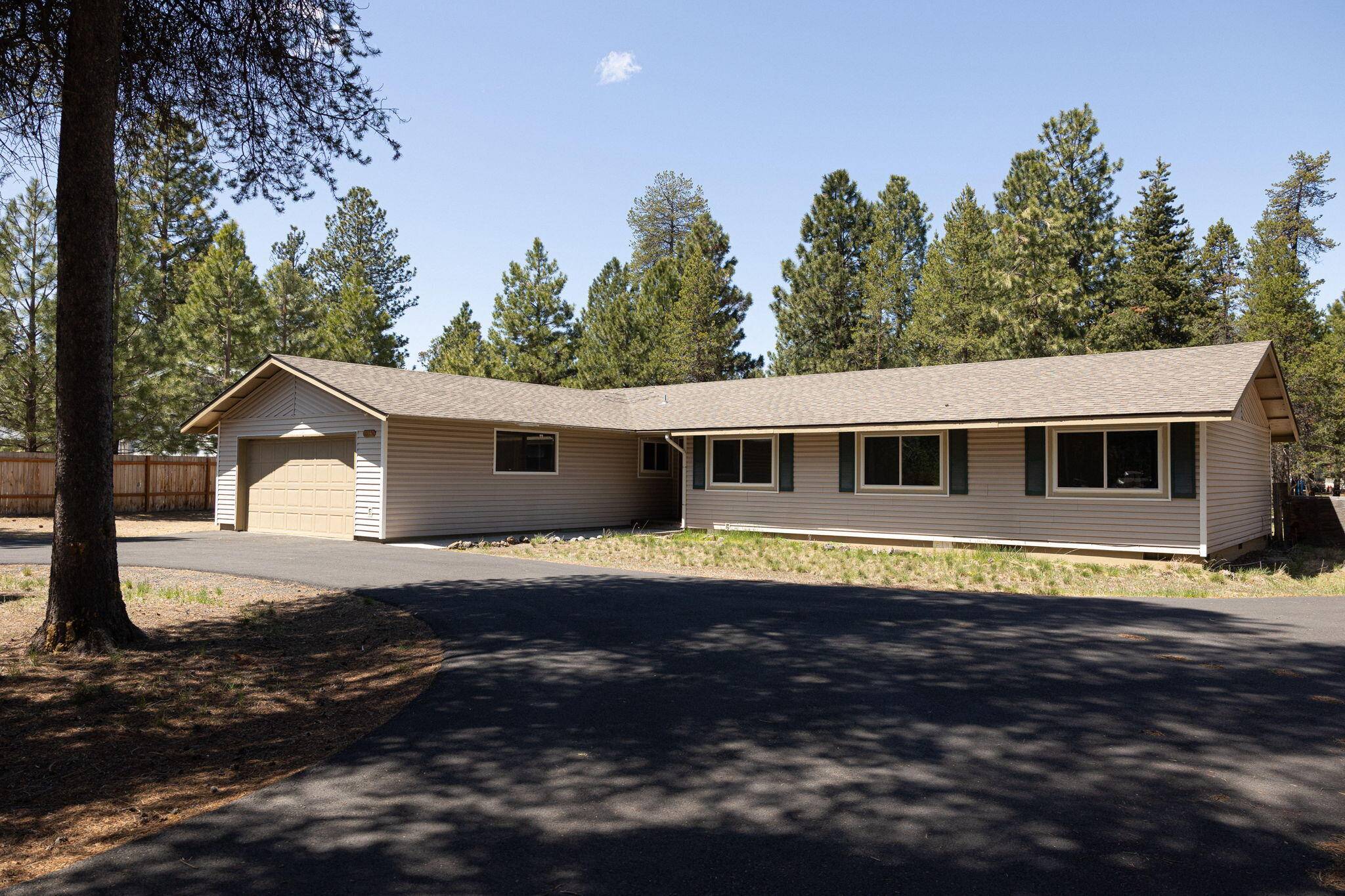 La Pine, OR 97739,15964 Bull Bat LN