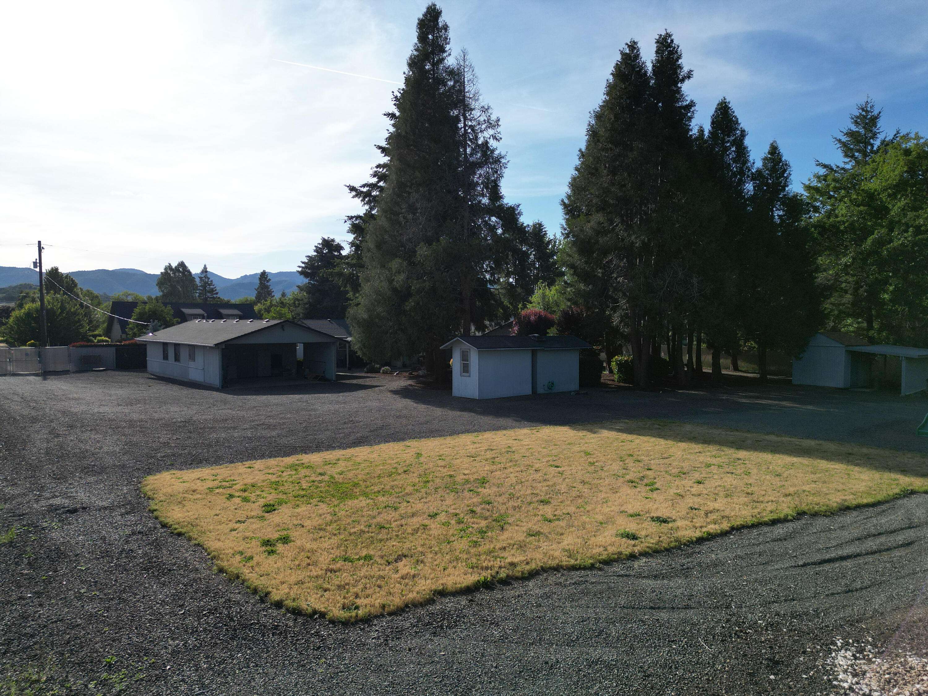 Medford, OR 97501,1717 Magnolia AVE