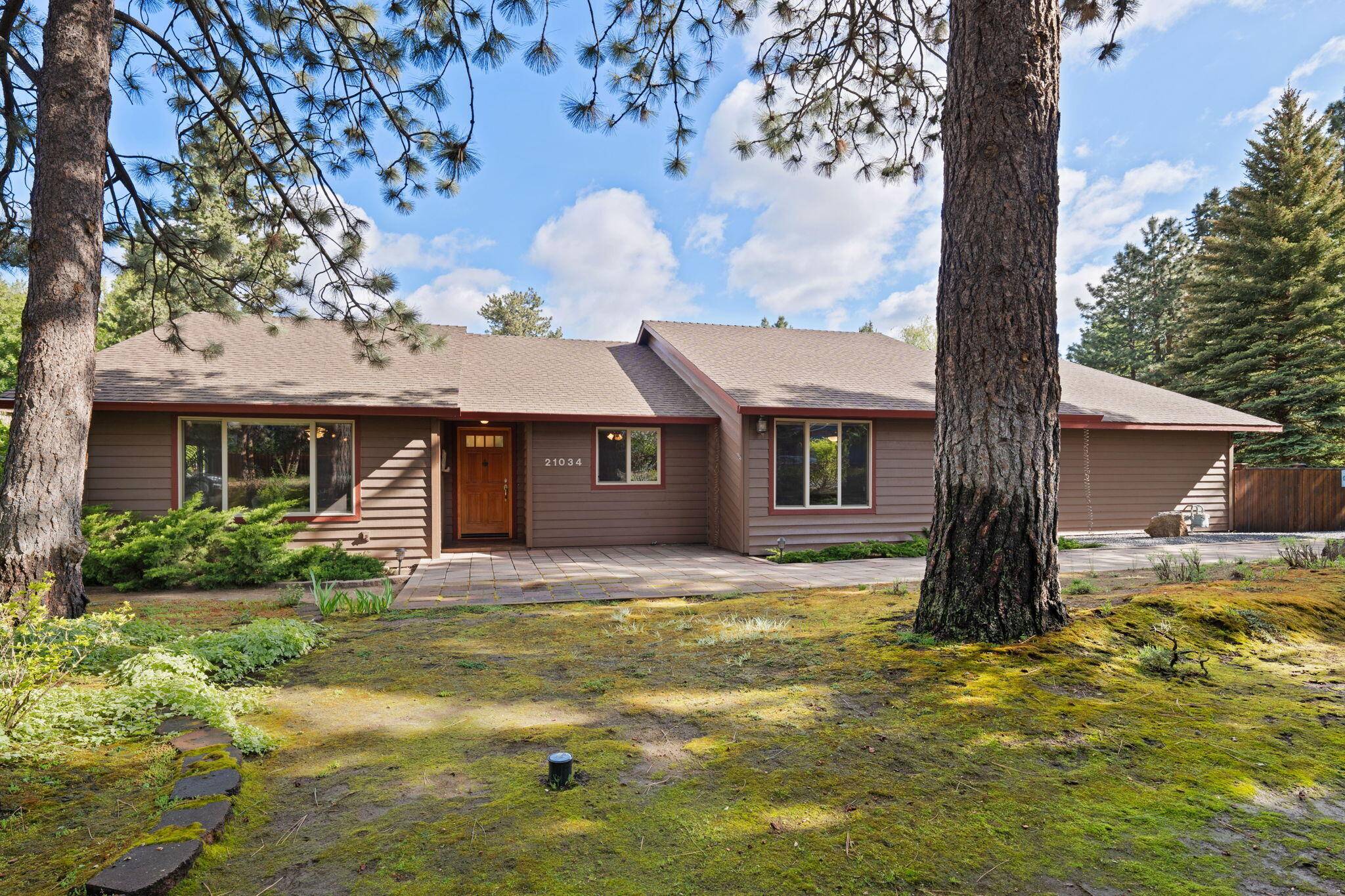 Bend, OR 97702,21034 Woodhaven AVE