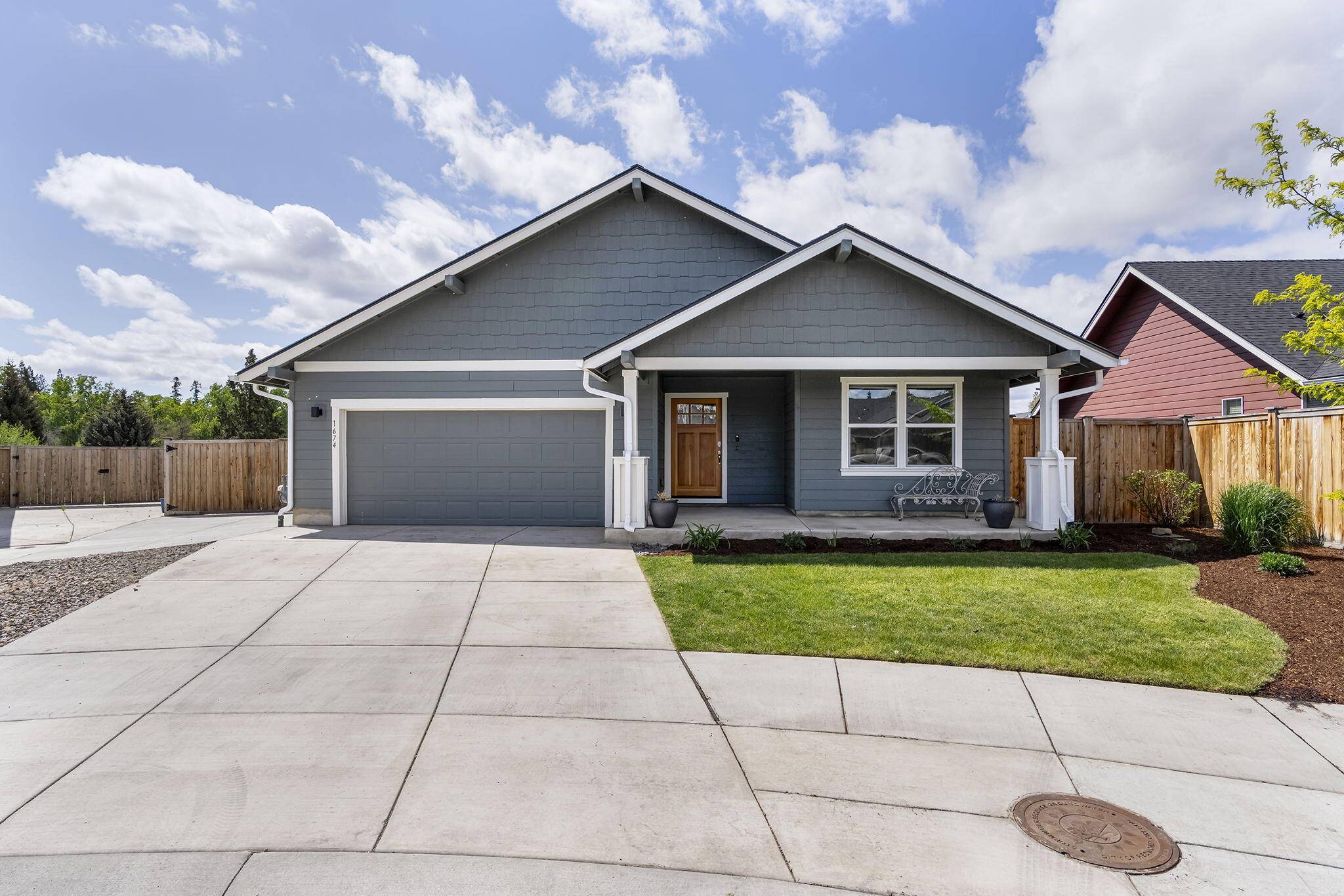 Redmond, OR 97756,1674 Black Butte CT