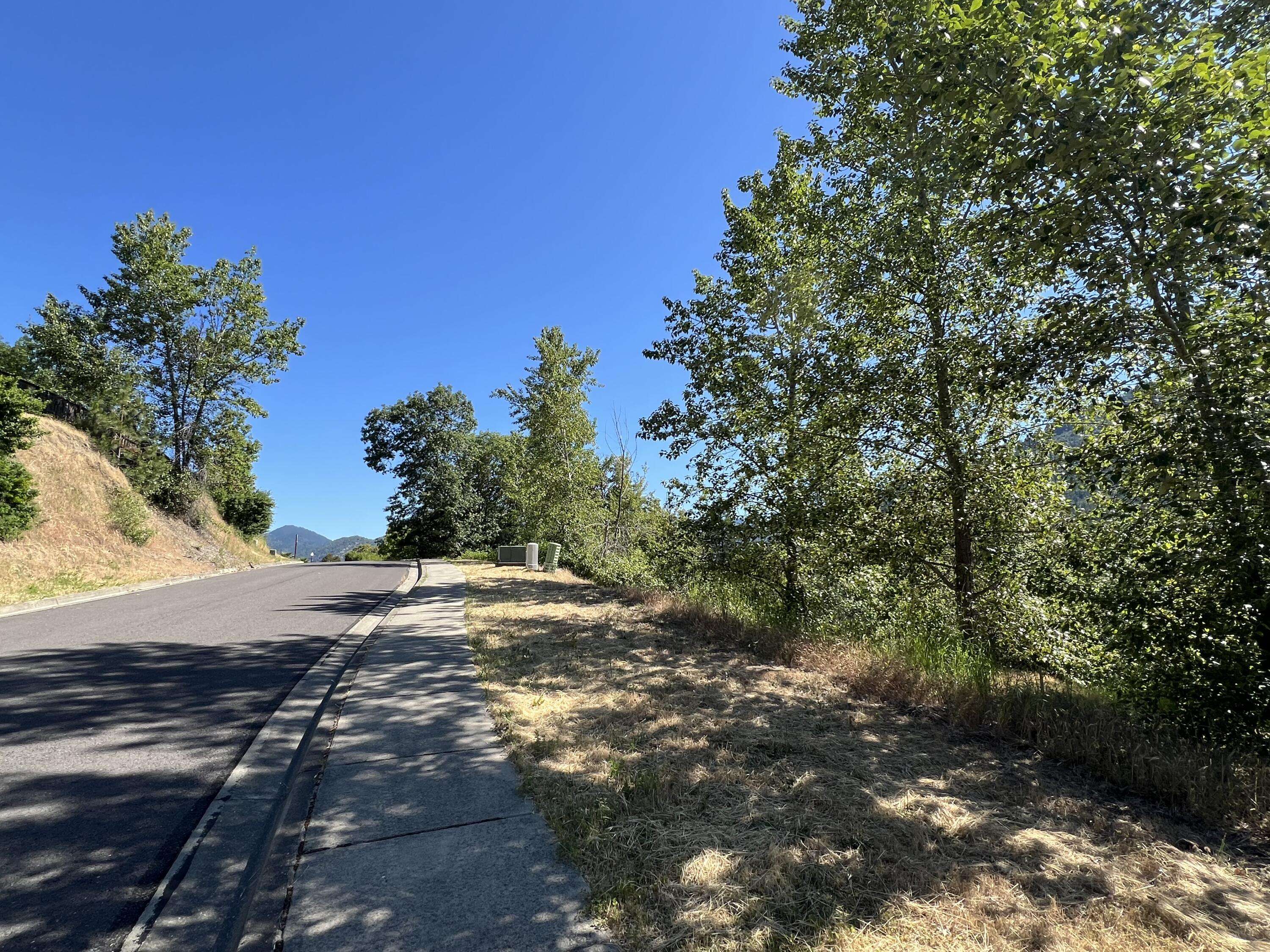 Grants Pass, OR 97527,1620 Panoramic LOOP #211
