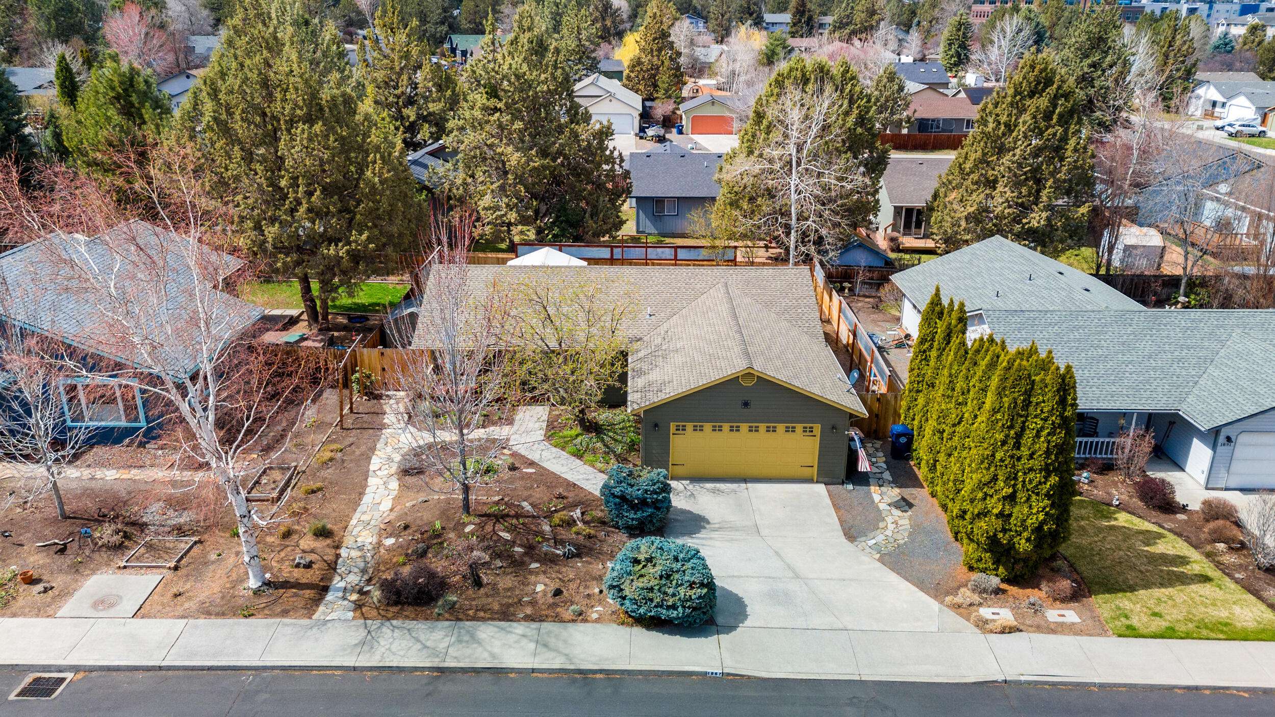 Bend, OR 97701,1867 Curtis DR