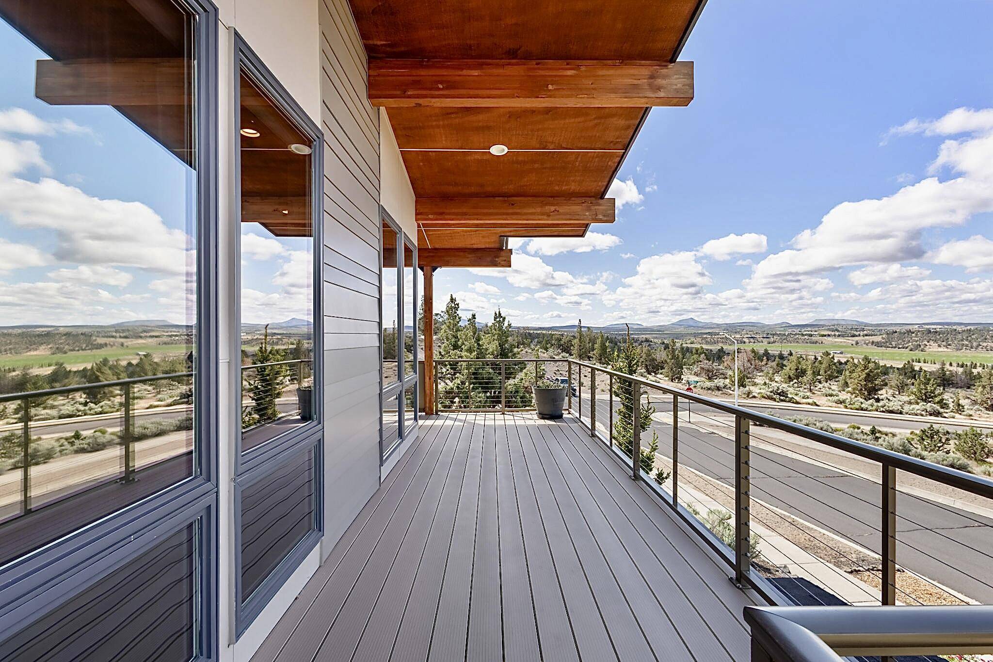 Madras, OR 97741,454 Manzanita DR