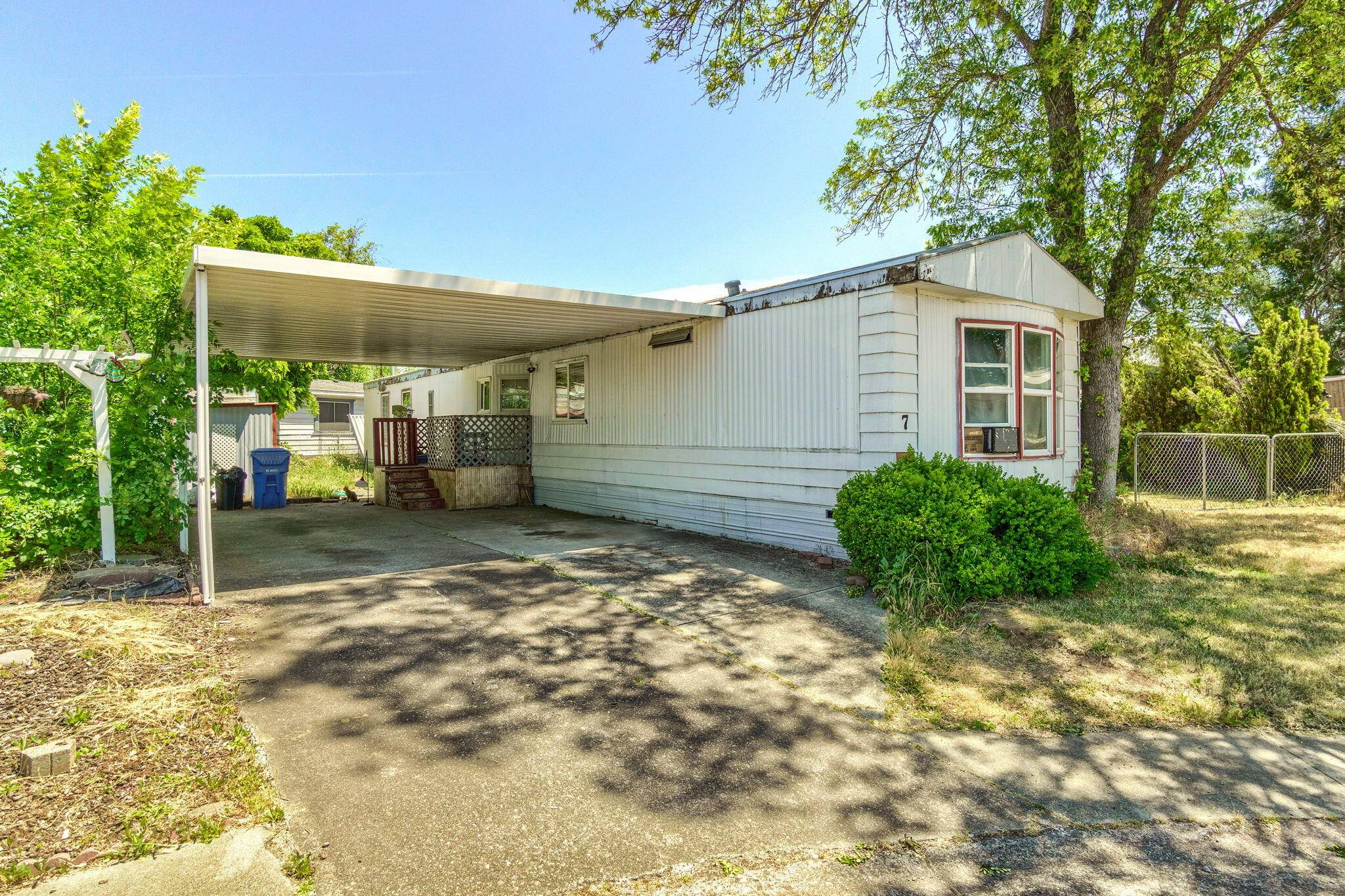 White City, OR 97503,3600 Avenue G #SPC 7